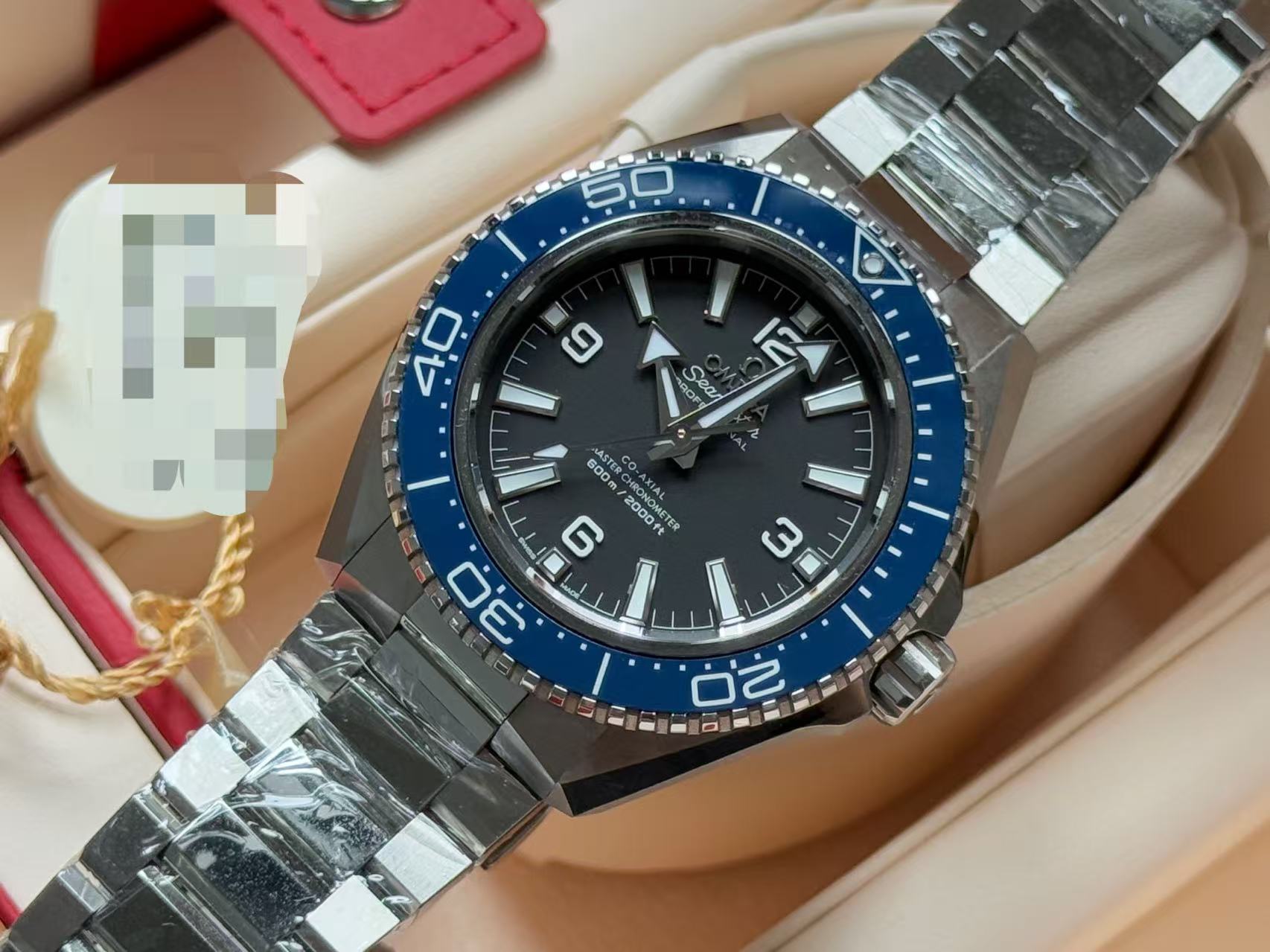 Omega 217.30.42.21.01.002 detail 1