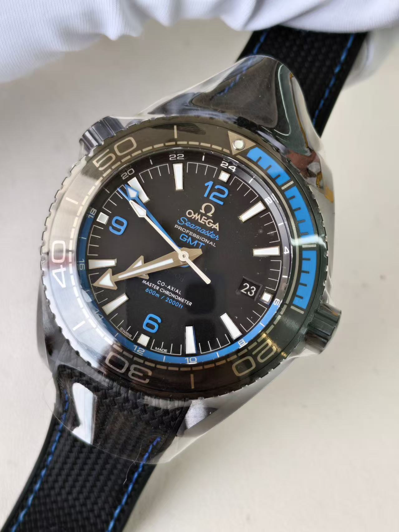 Omega 215.92.46.22.01.002
