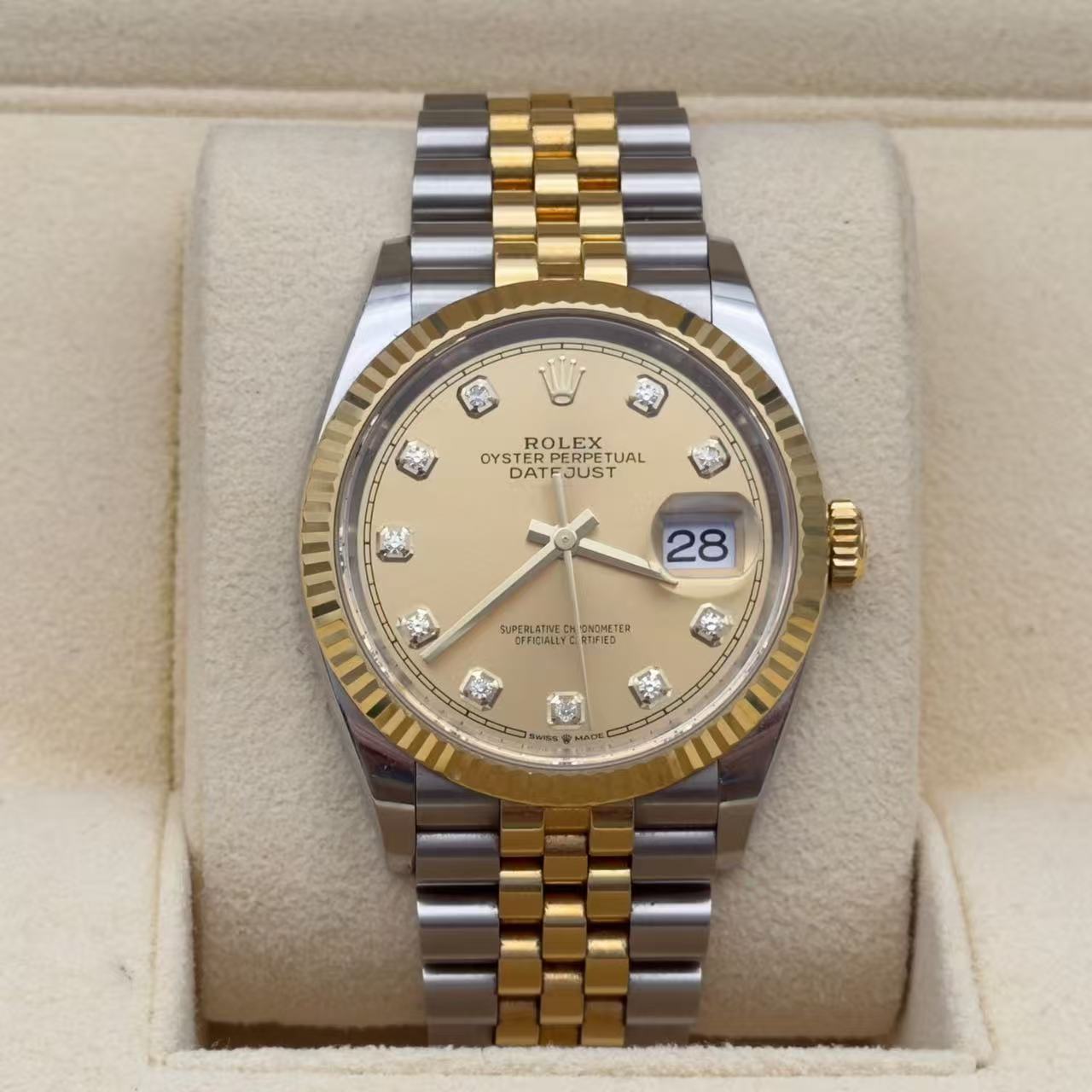 Rolex m126233-0017