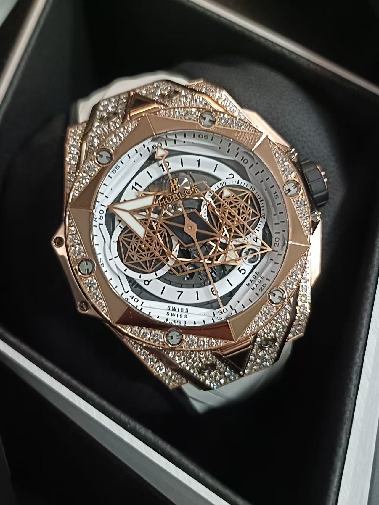 Hublot 418.OX.2001.RX.1604.MXM20