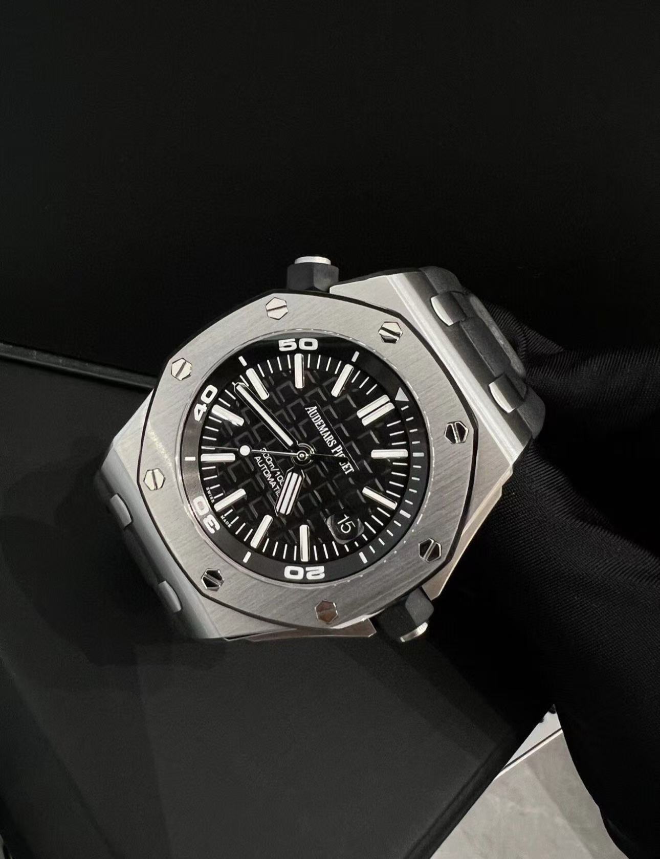 Audemars Piguet 15710ST.OO.A002CA.01