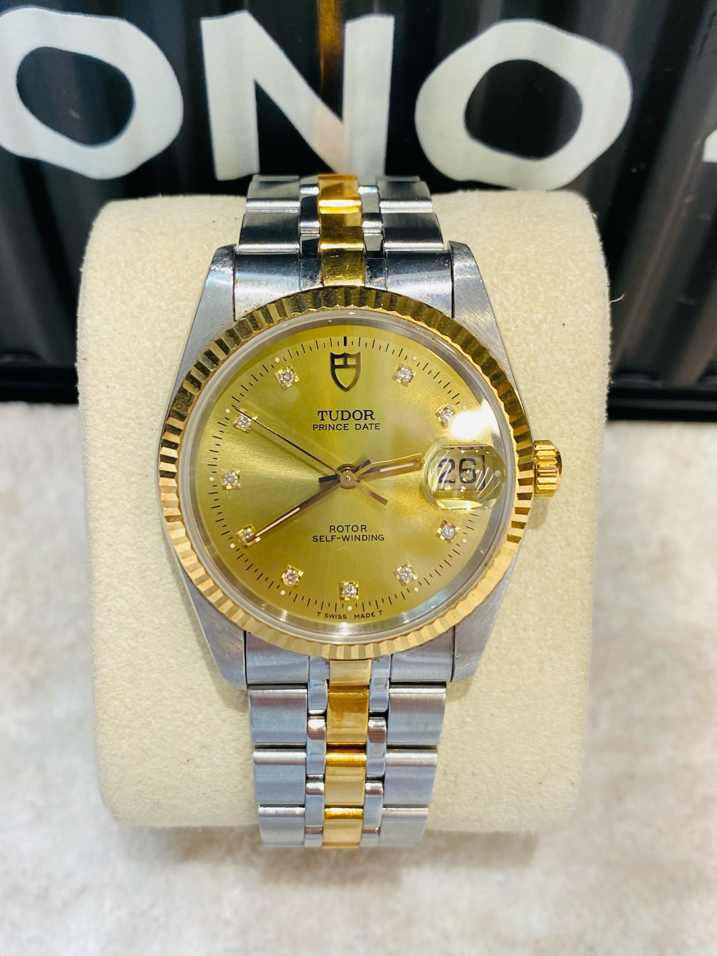 Tudor m74033-0015