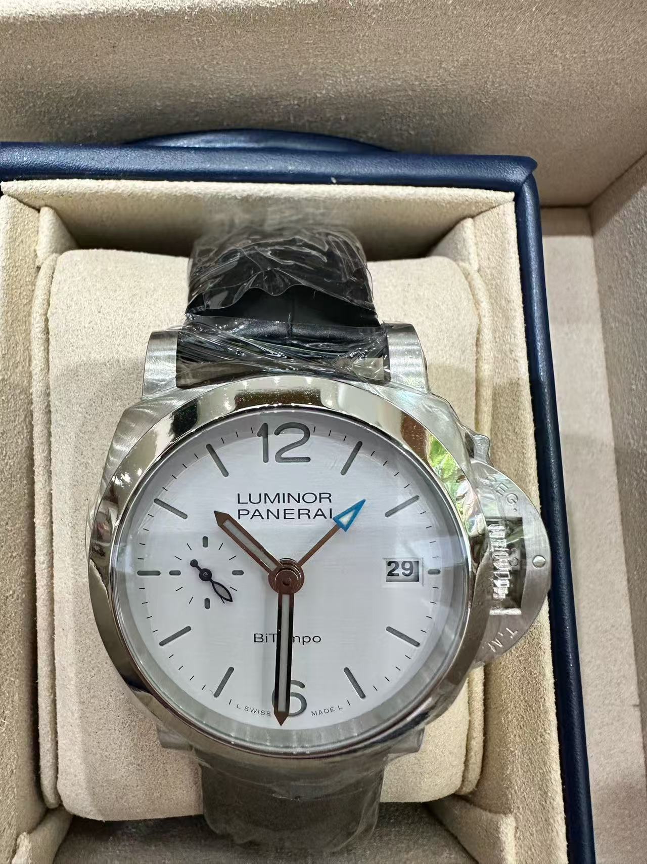 Panerai PAM01367