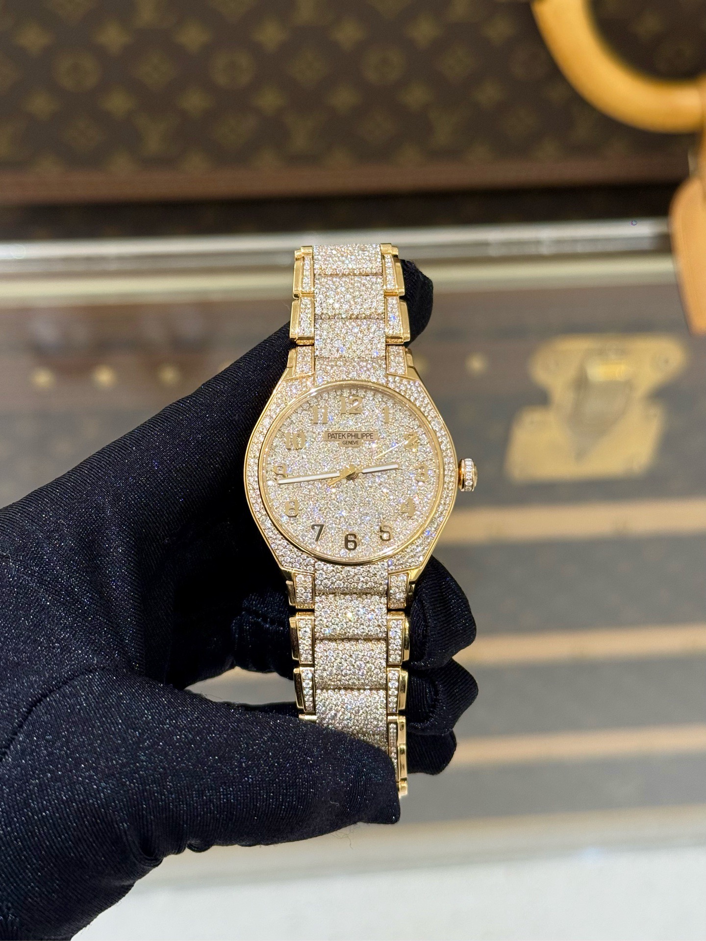 Patek Philippe 7300 / 1450R-001