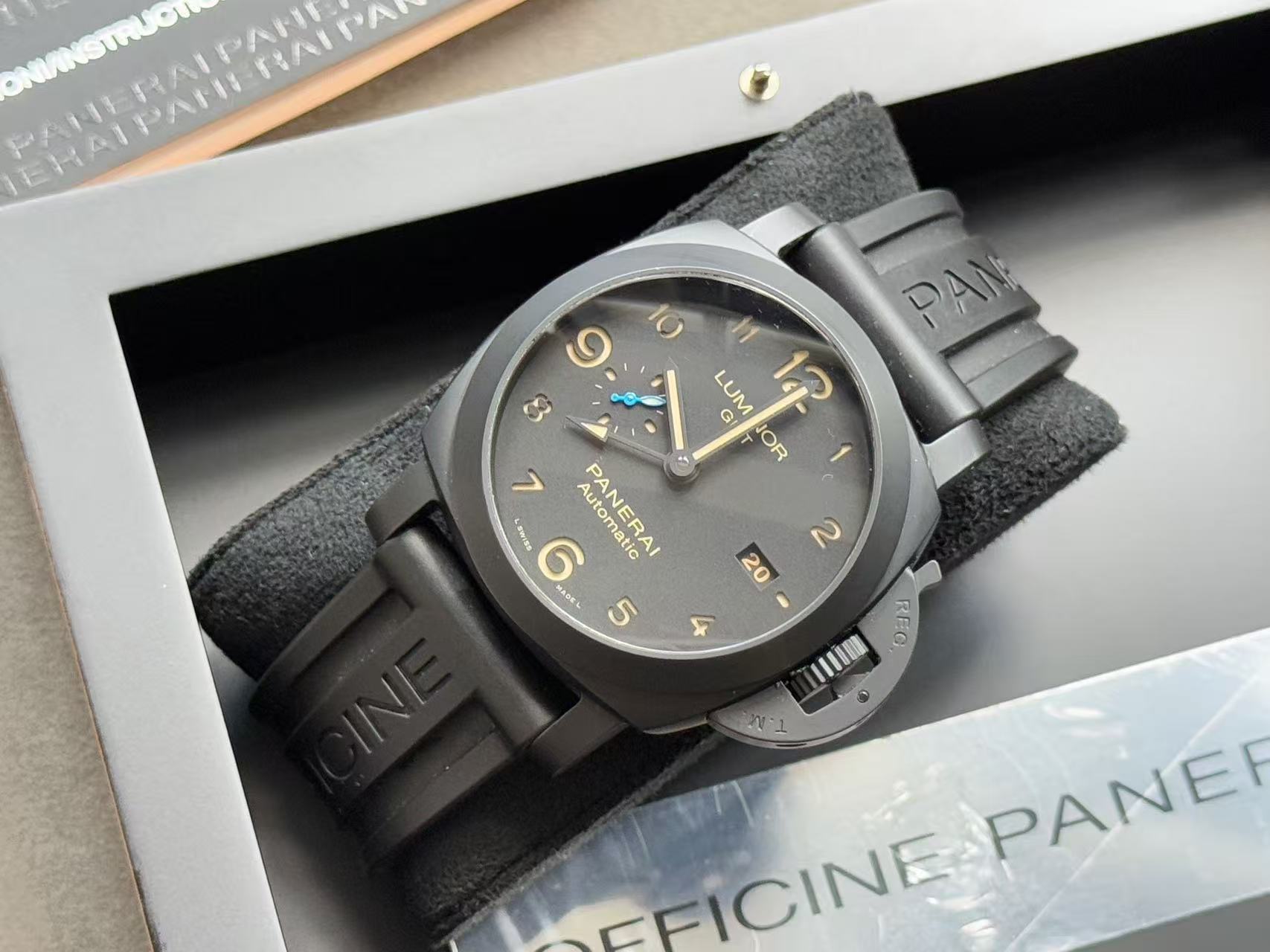 Panerai PAM01441