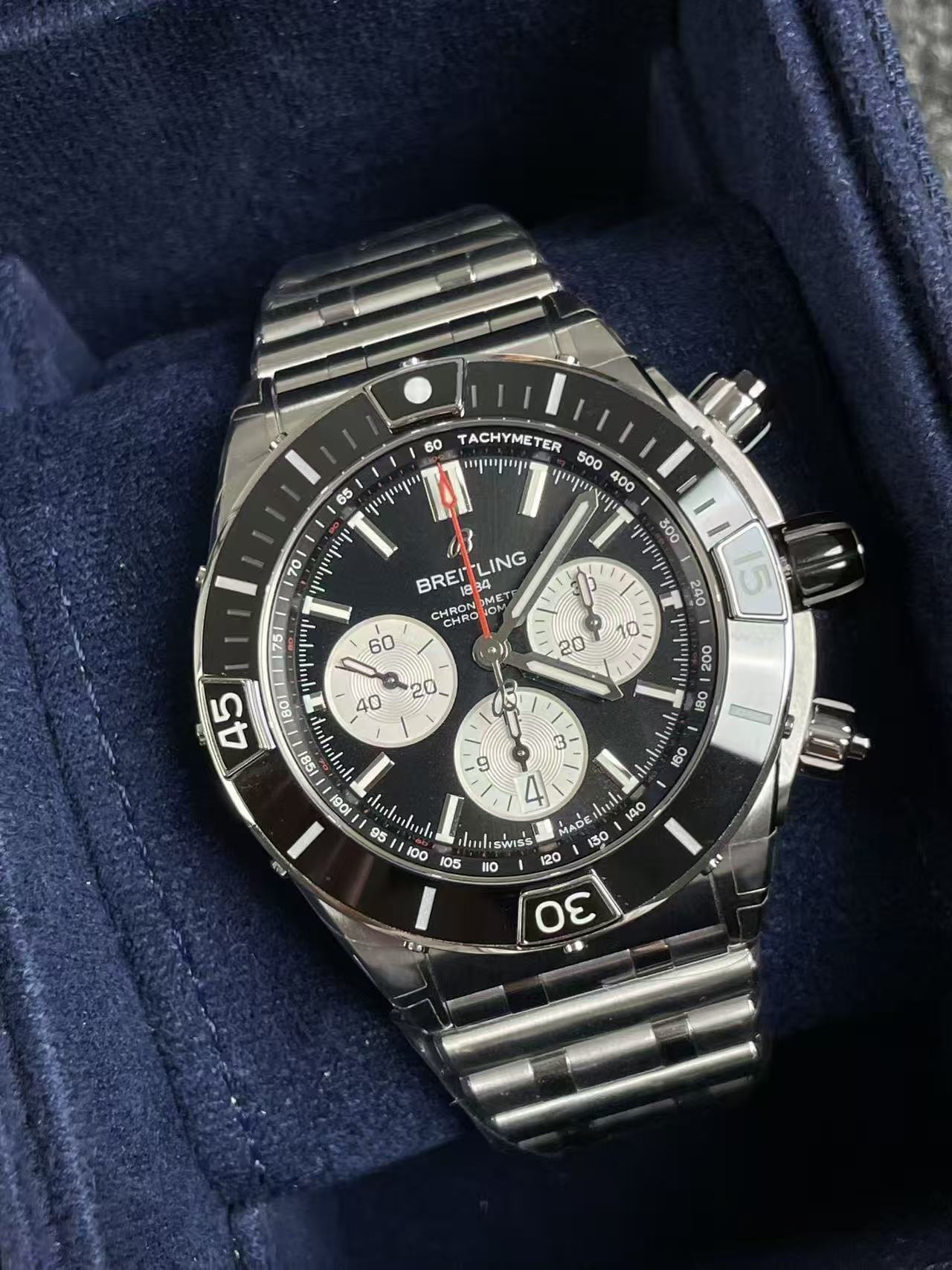 Breitling AB0136251B1A1