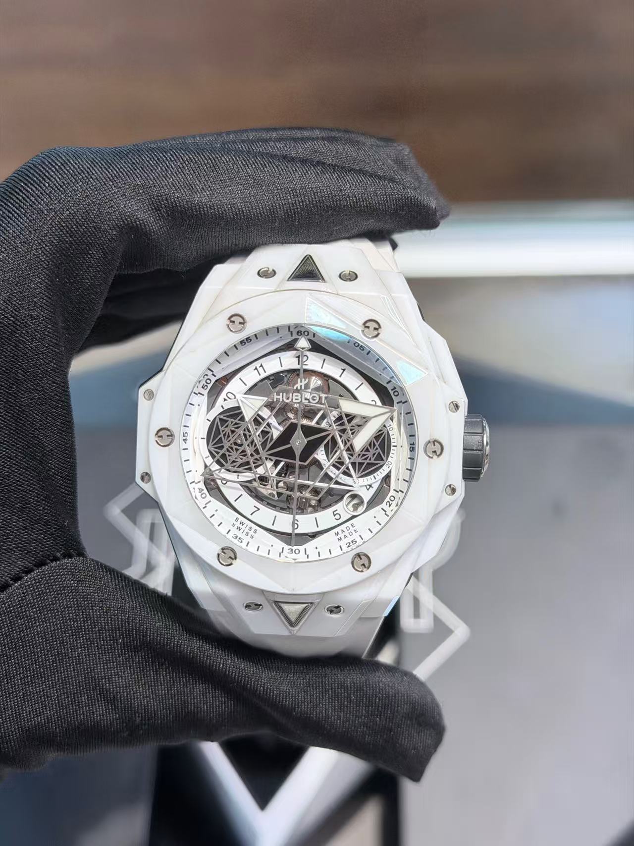 Hublot 418.HX.2001.RX.MXM21