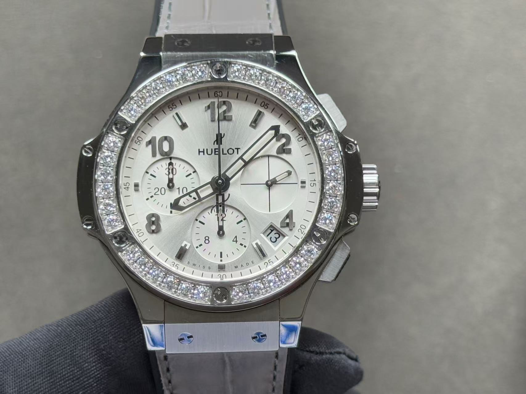 Hublot 341.SX.4310.LR.1204