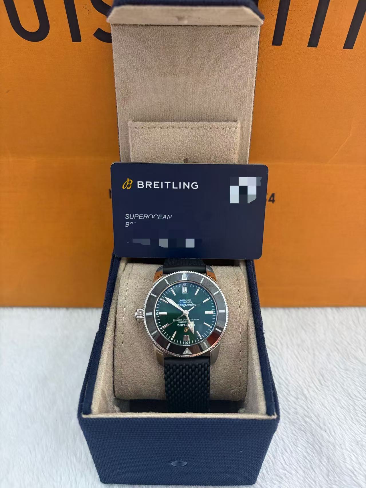 Breitling AB2010121L1S1