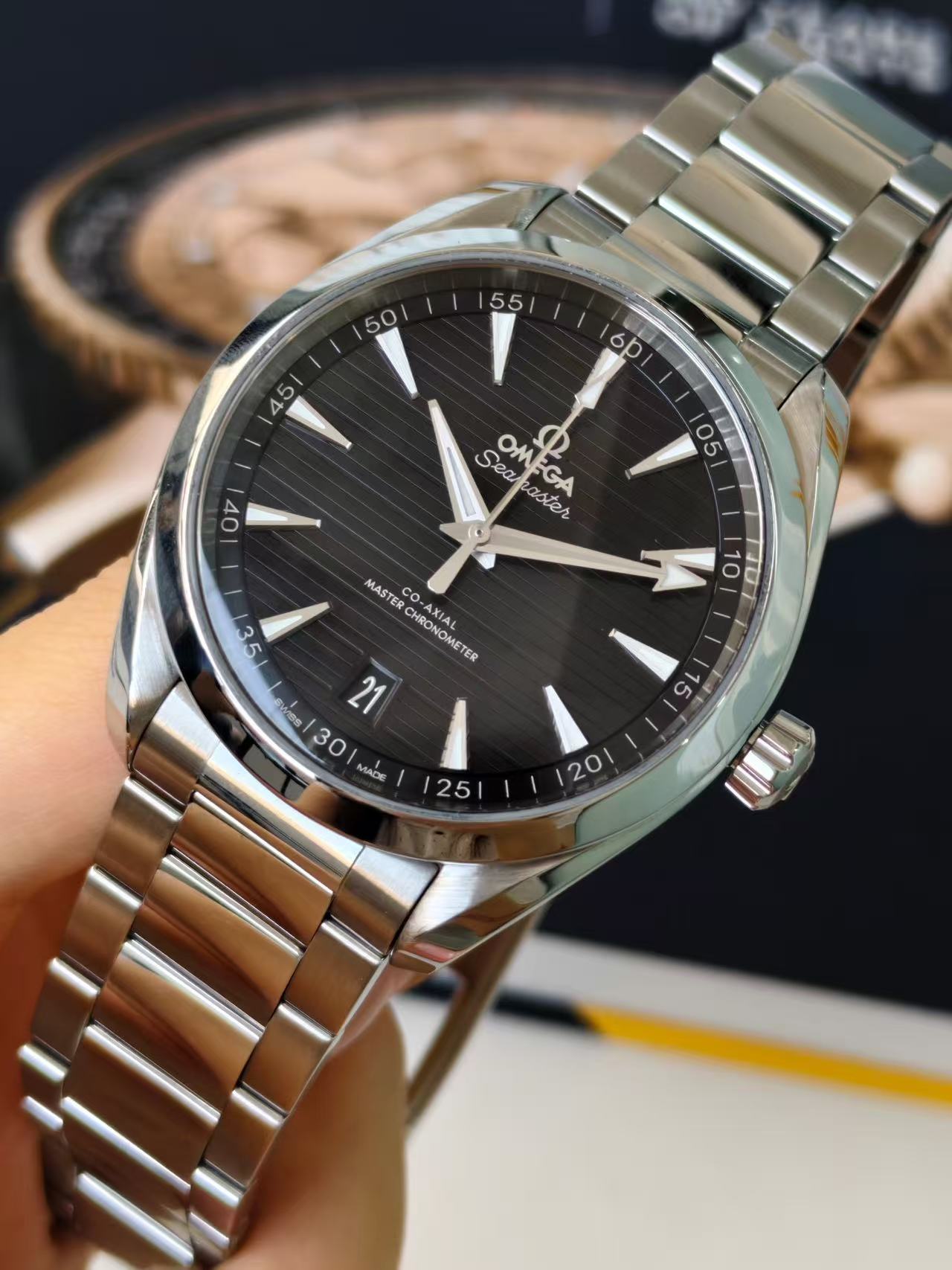 Omega 220.10.41.21.01.001