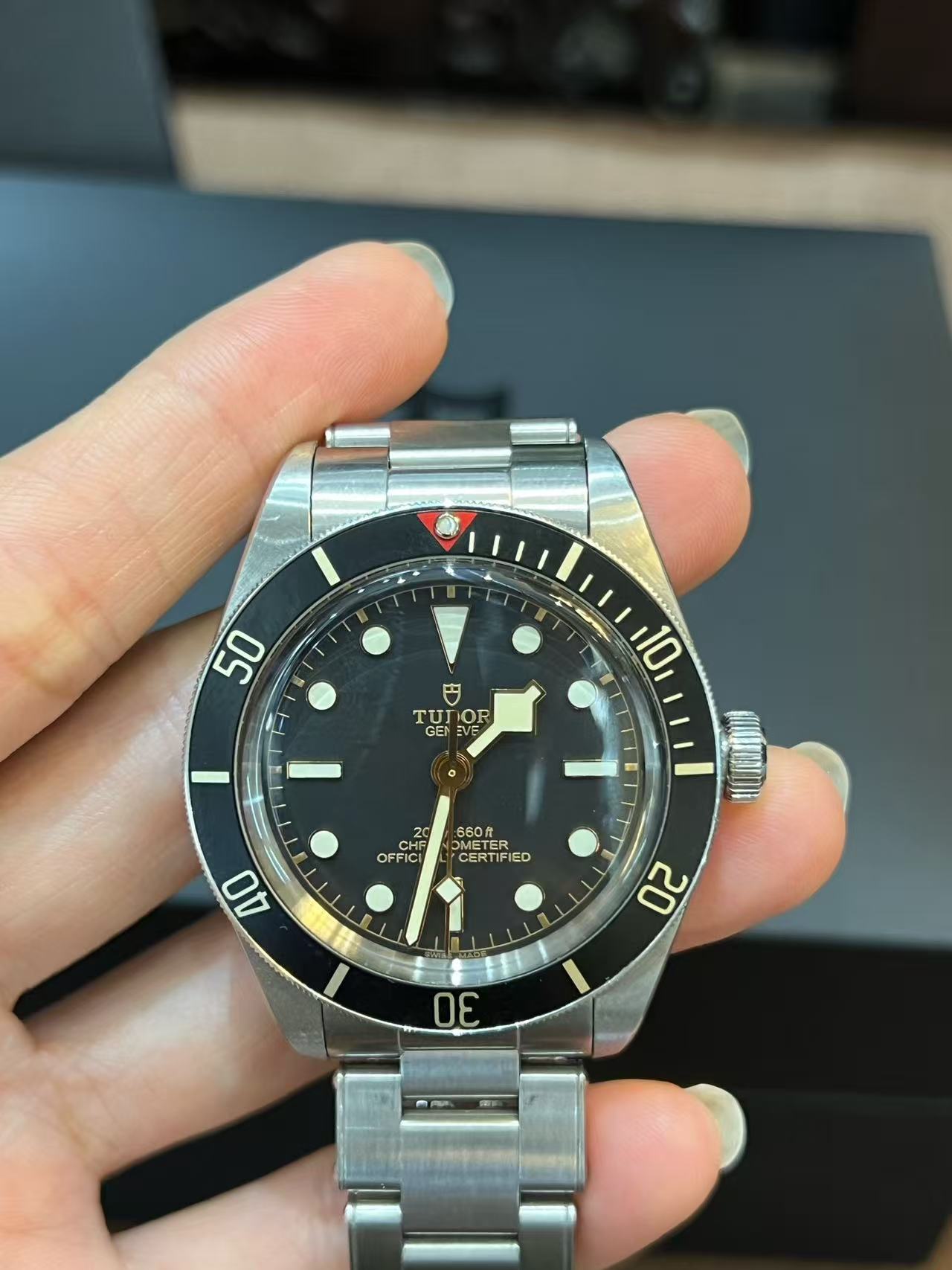 Tudor m79030n-0001