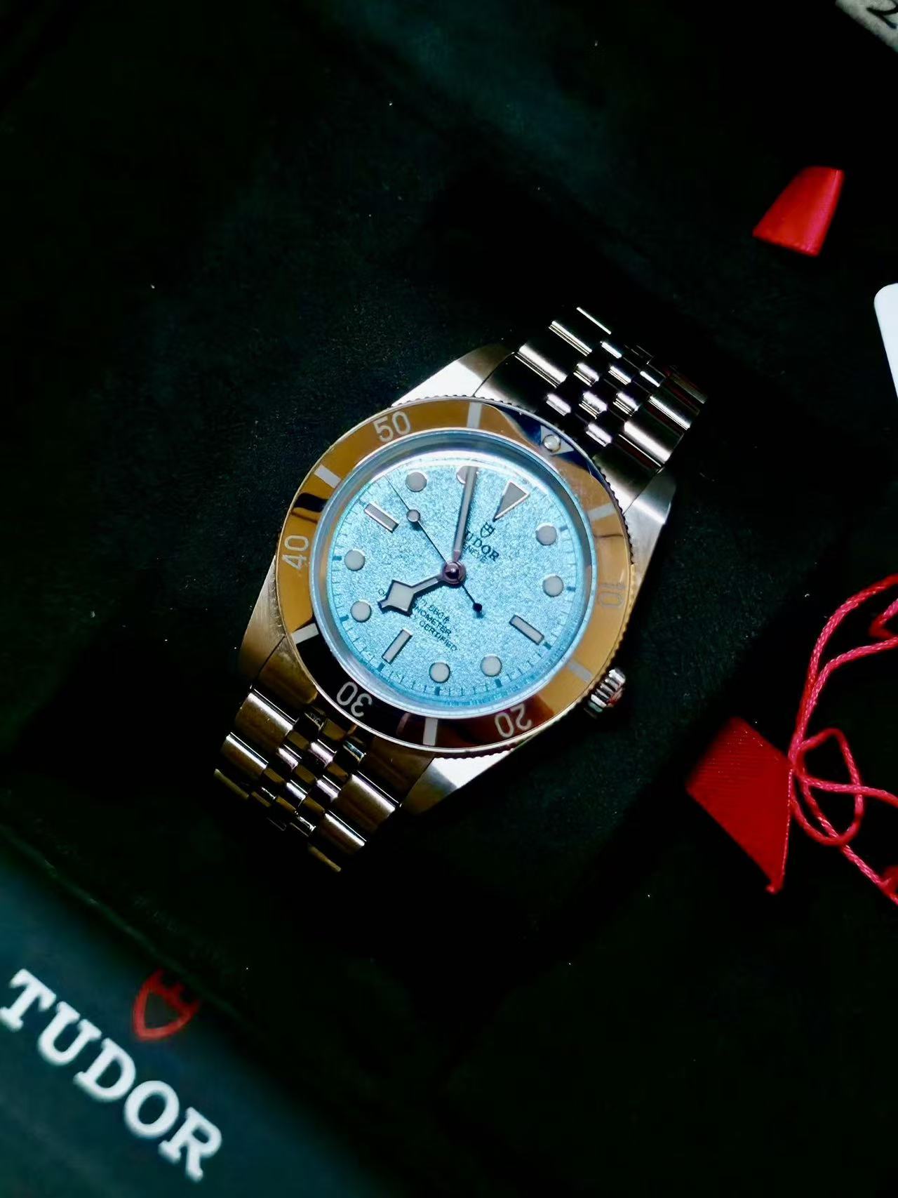 Tudor M79000-0001