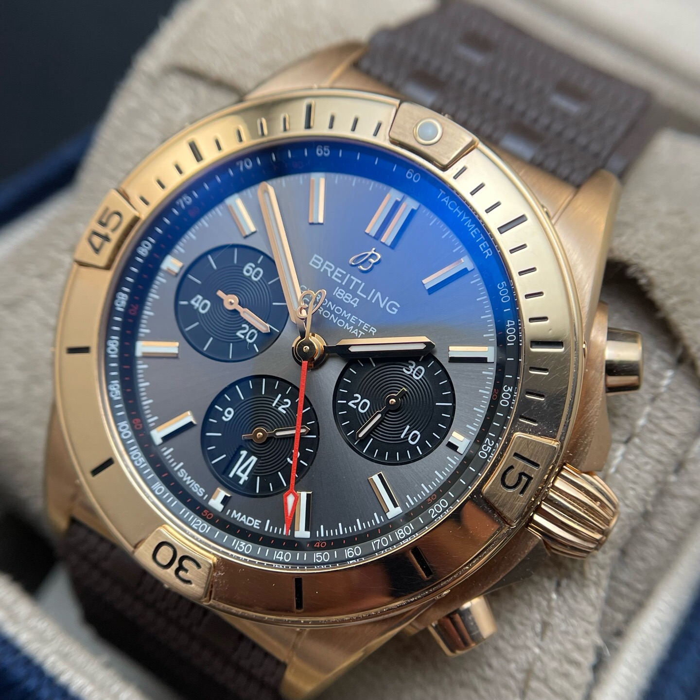 Breitling RB0134101B1S1