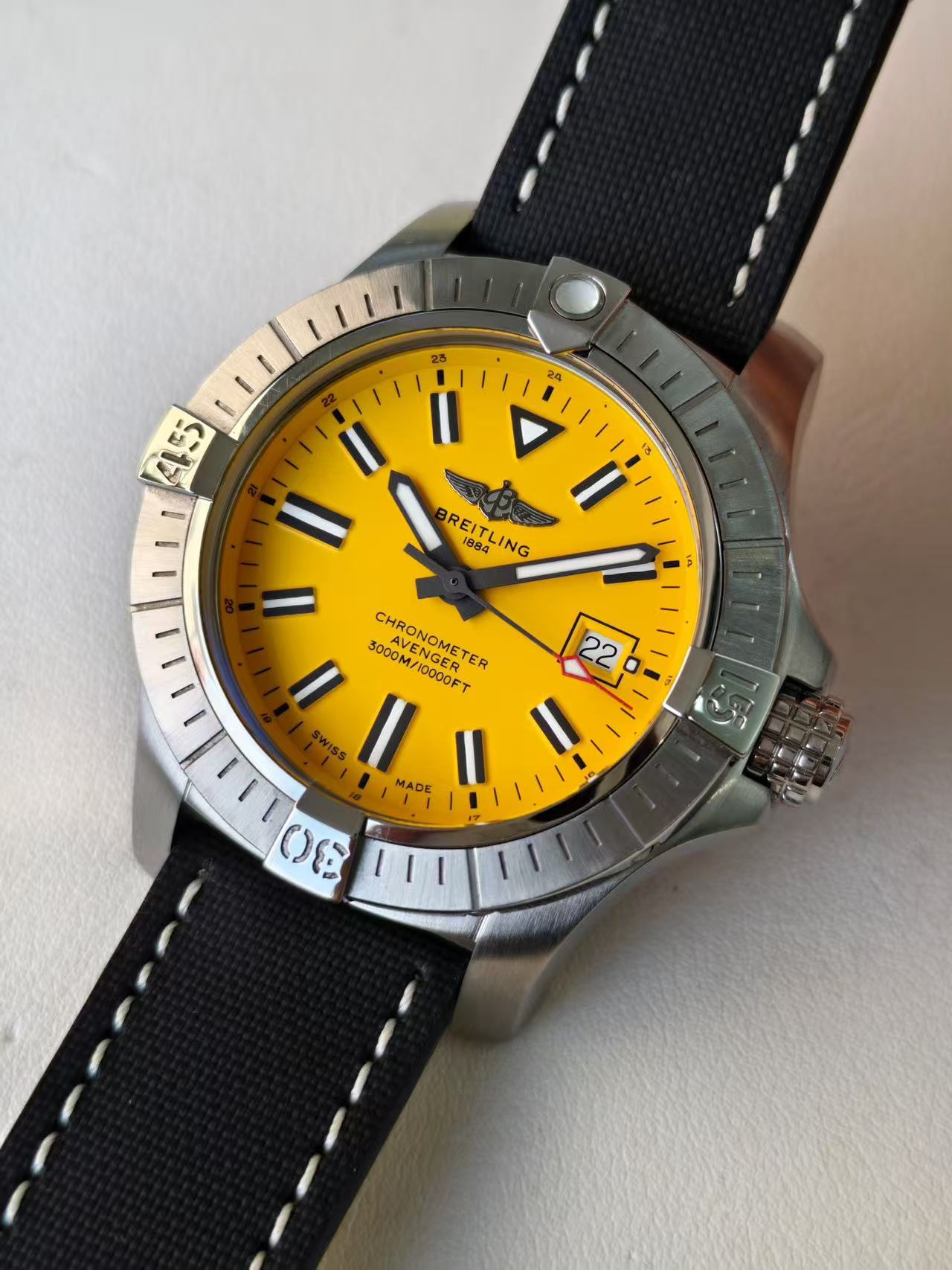 Breitling A17319101I1X1