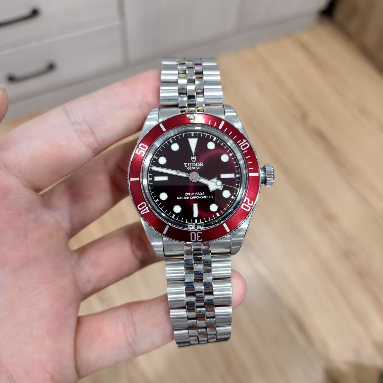 Tudor m7939a1a0ru-0001