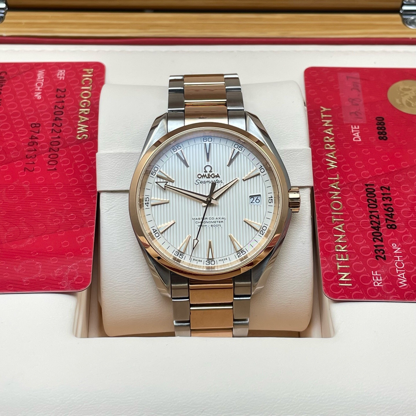 Omega 231.20.42.21.02.001