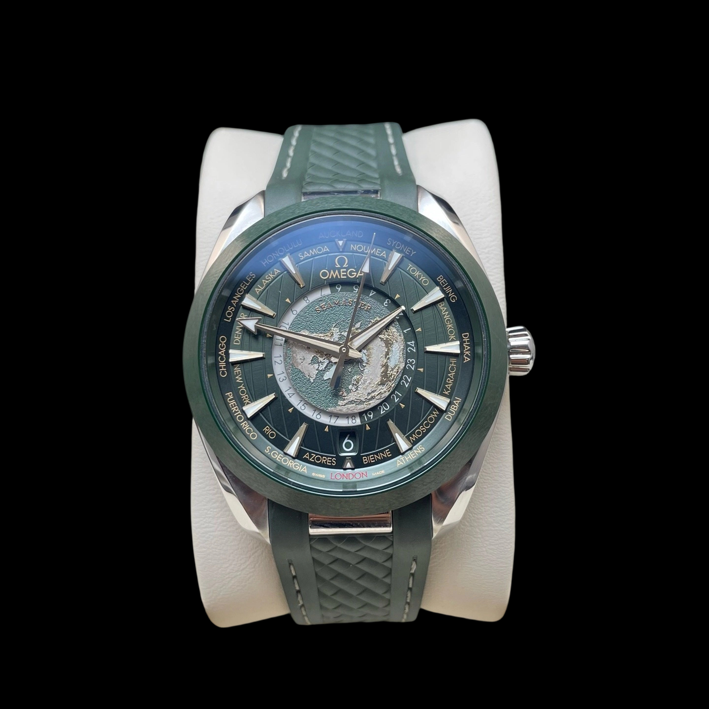 Omega 220.32.43.22.10.001