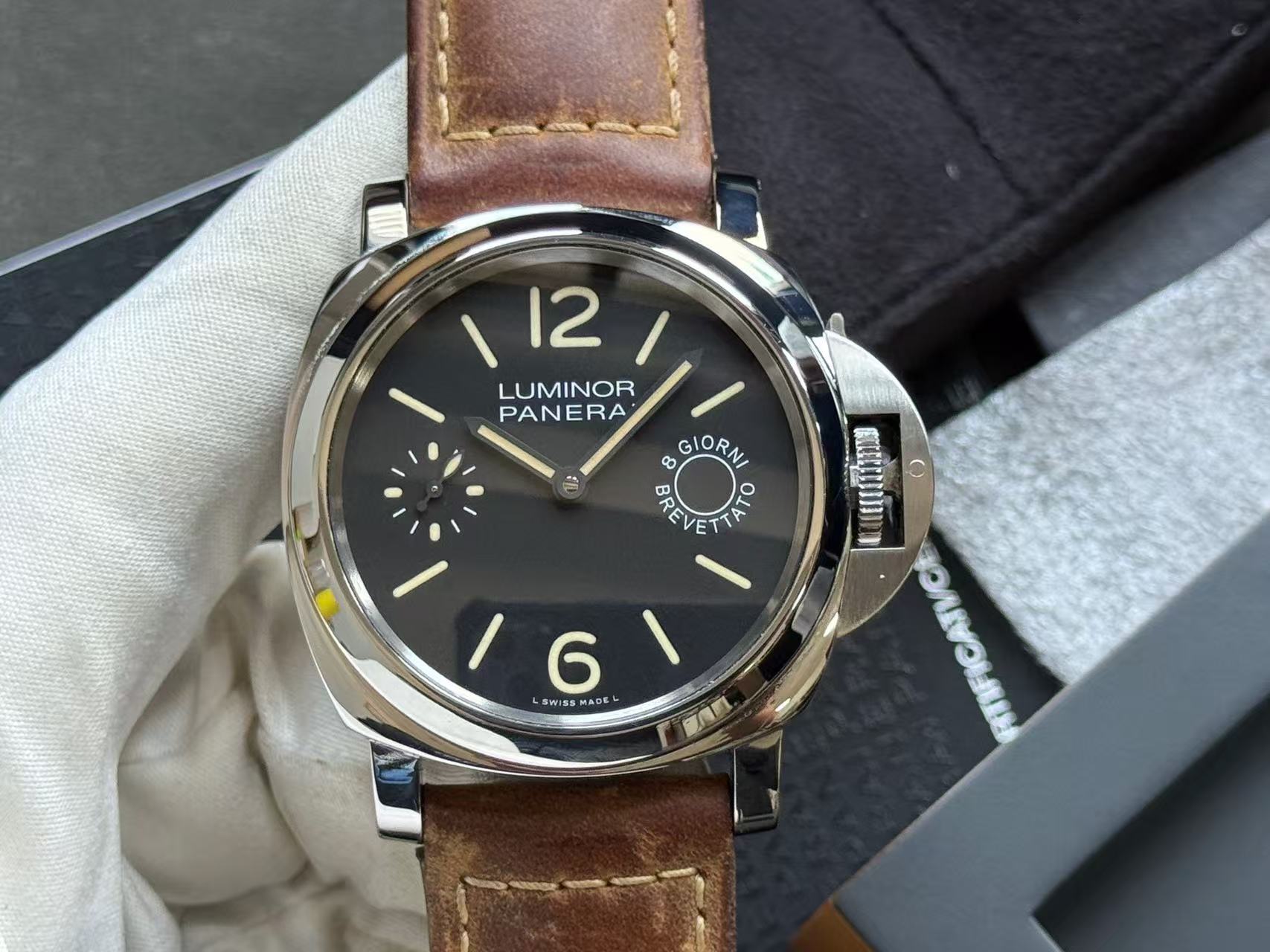 Panerai PAM00590