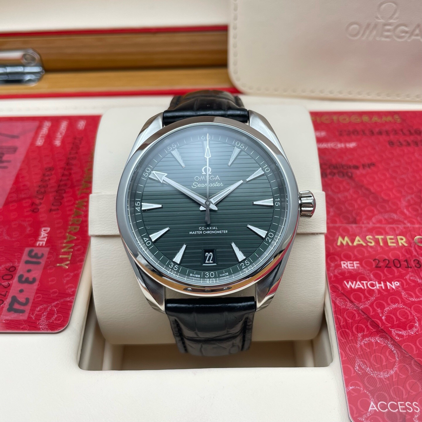 Omega 22013.41.21.10.001