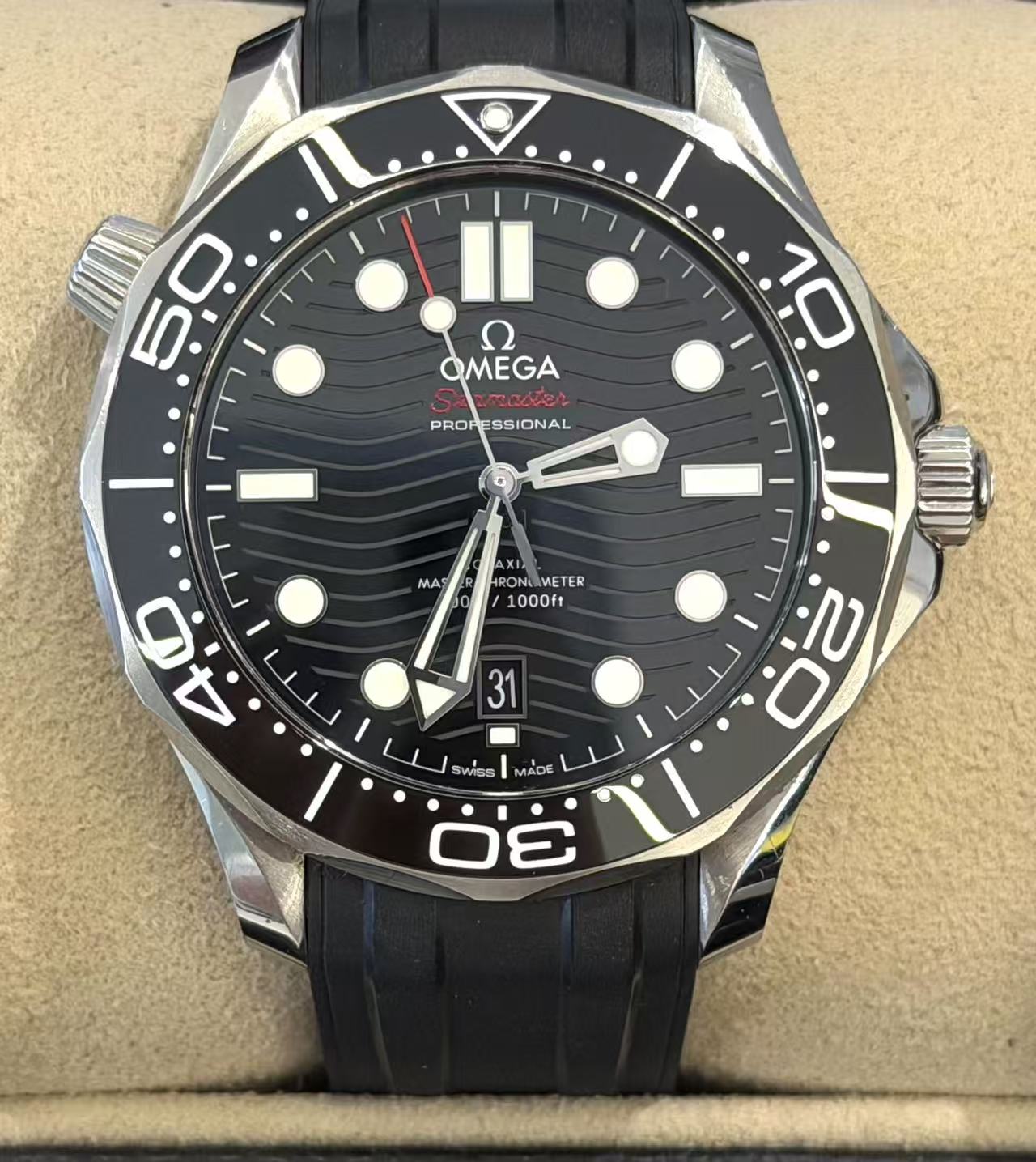 Omega 210.32.42.20.01.001