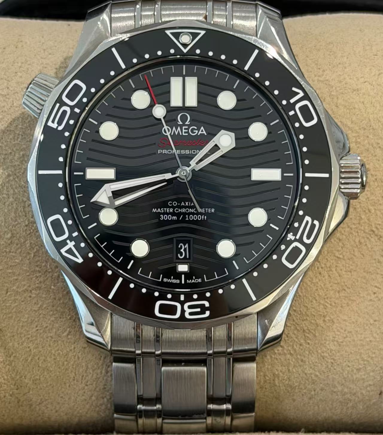Omega 210.30.42.20.01.001