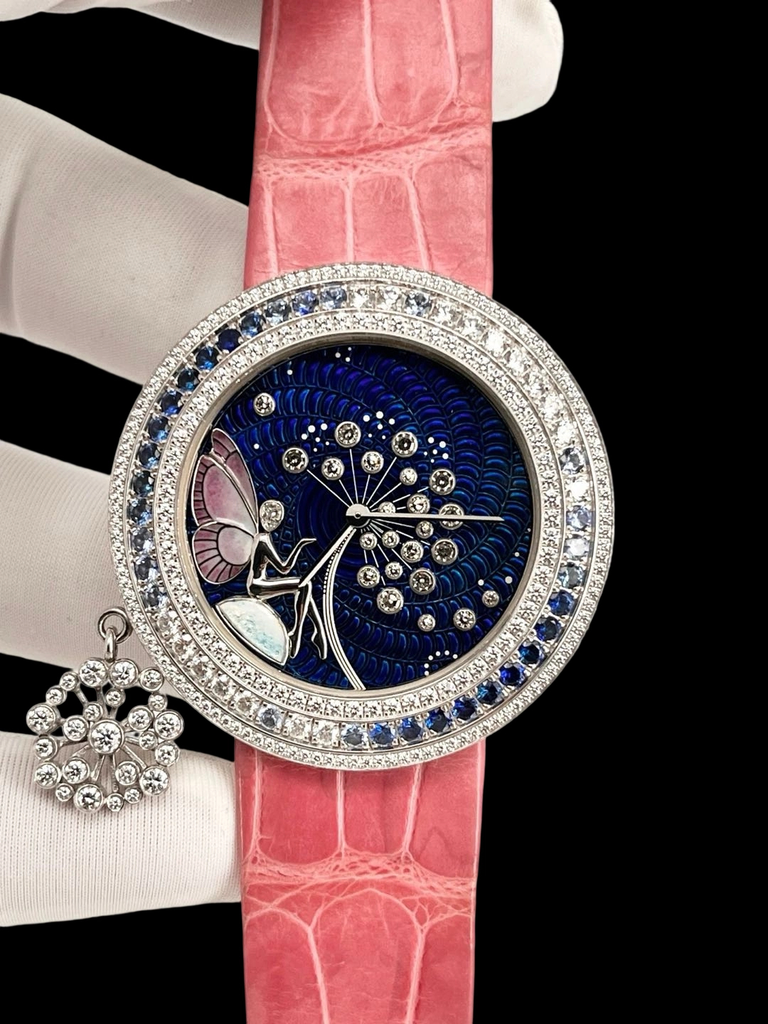 Van Cleef & Arpels VCARO8QE00