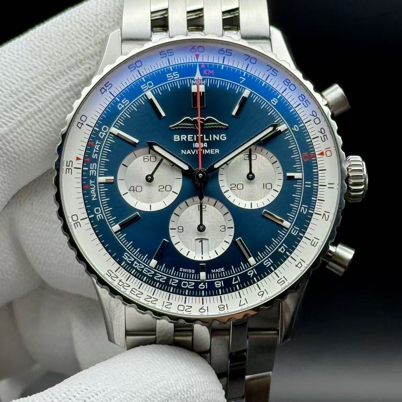 Breitling AB0137211C1A1