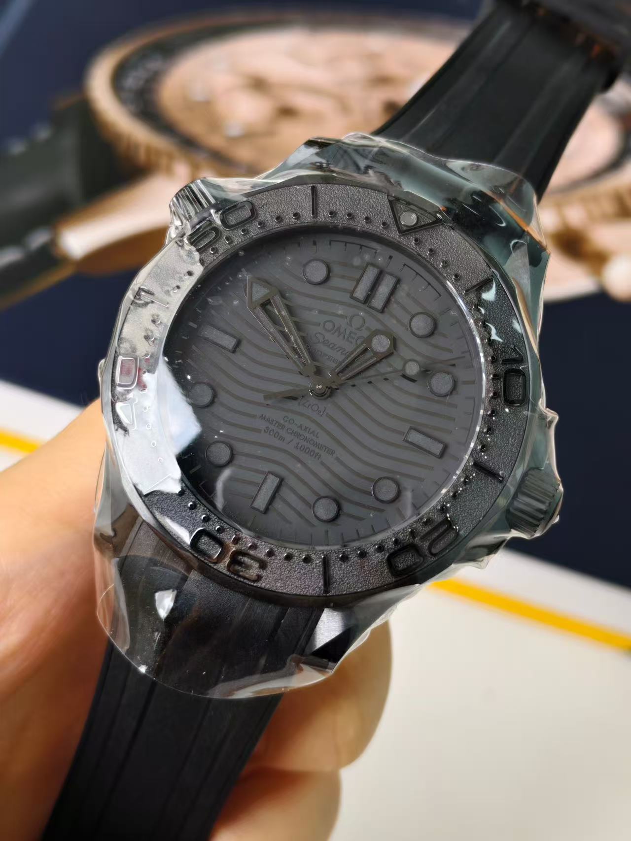 Omega 210.92.44.20.01.003