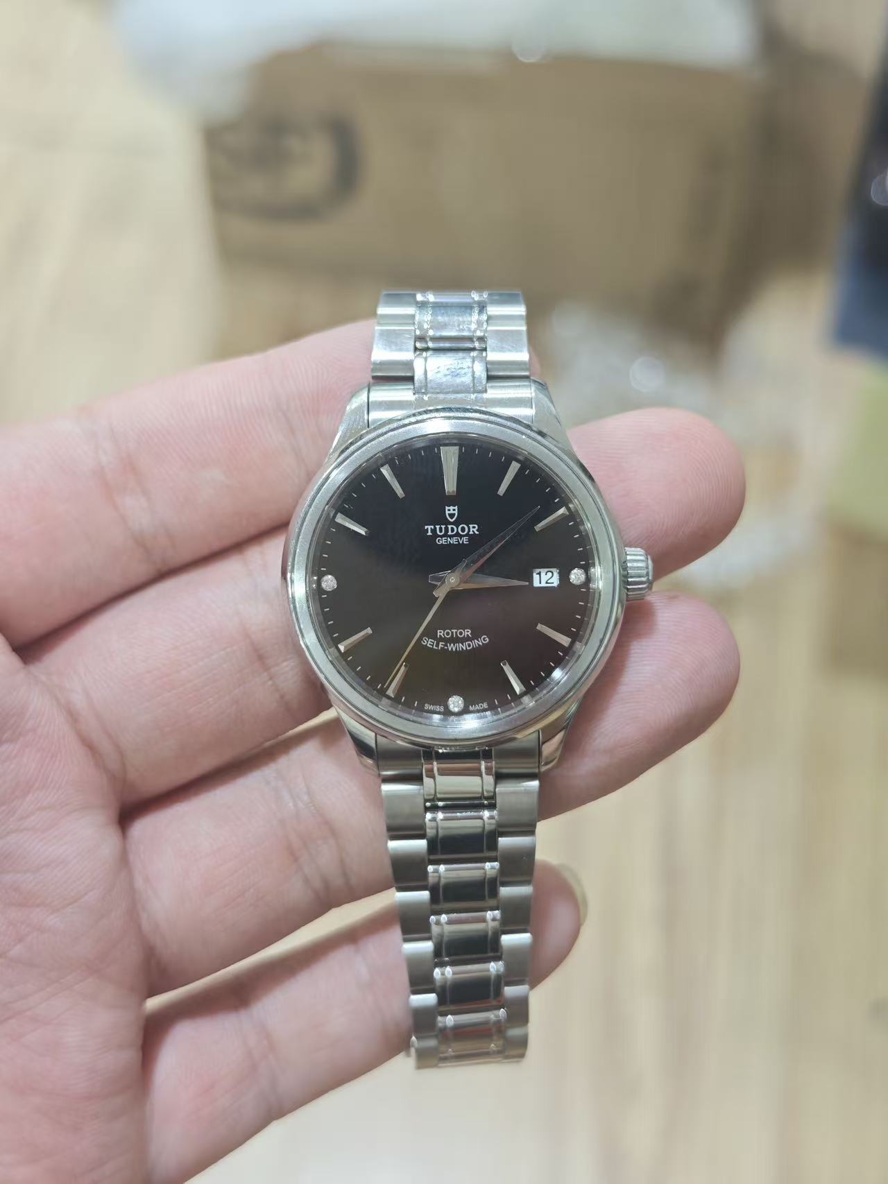Tudor m12500-0004