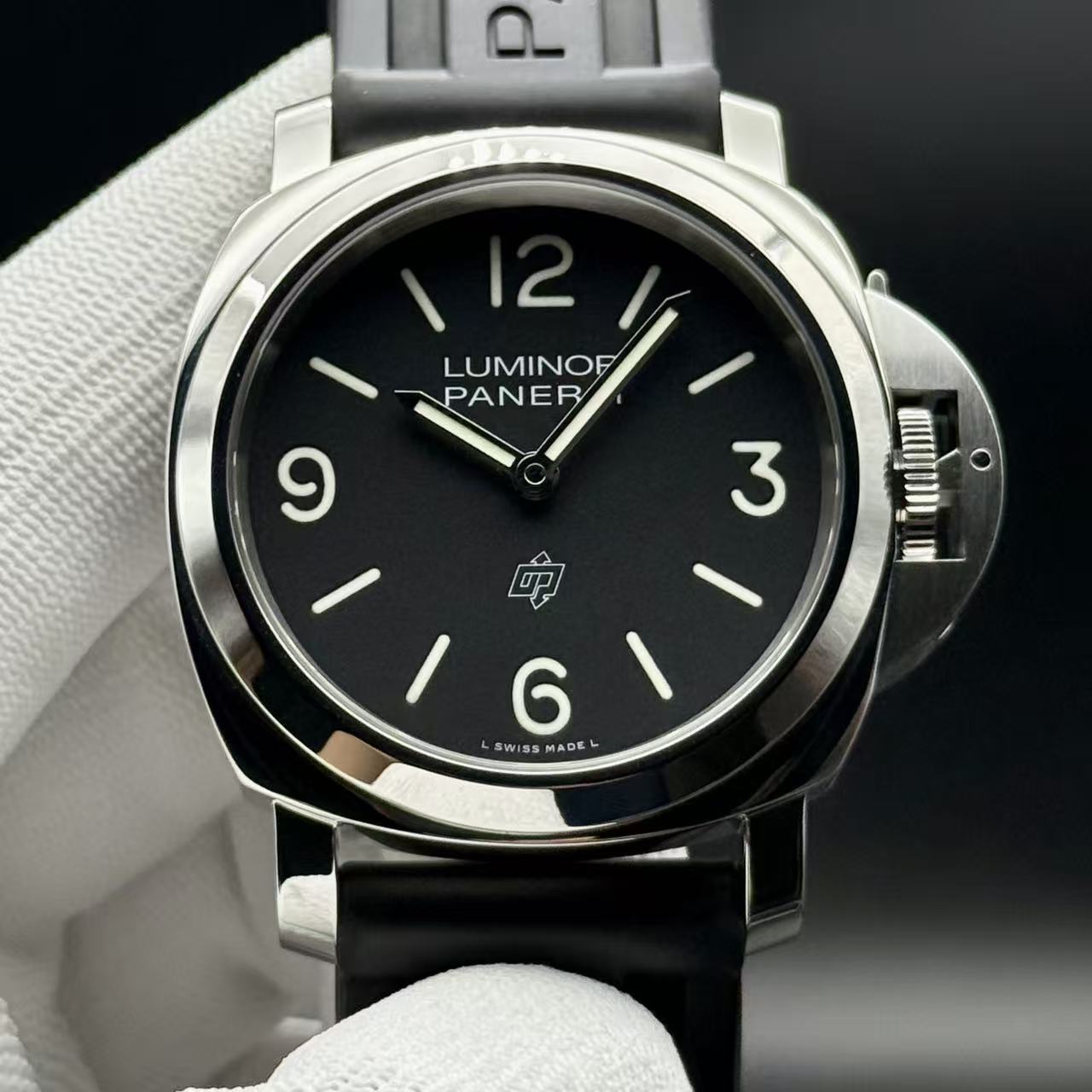 Panerai PAM01086