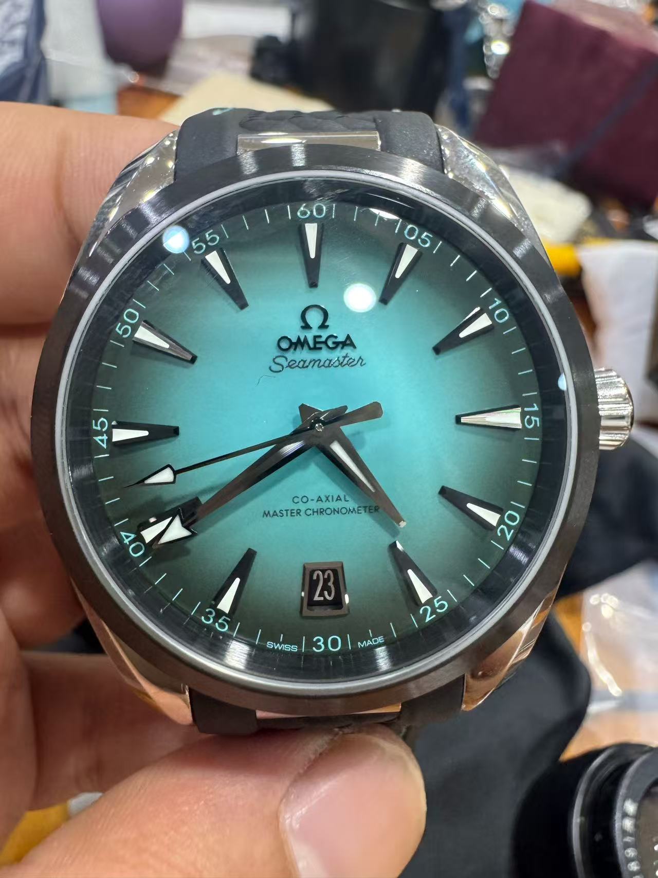 Omega 220.32.41.21.03.001