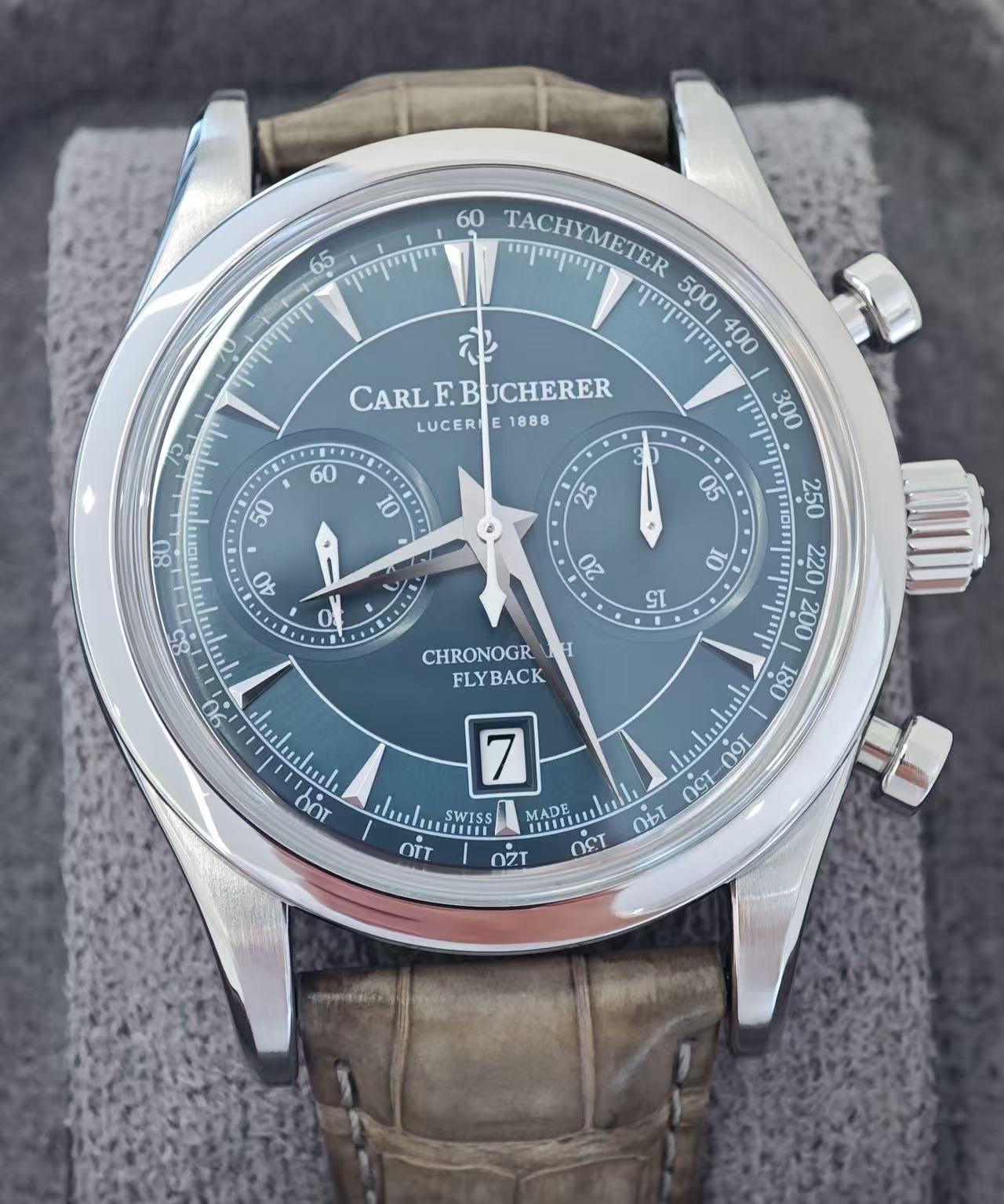 Carl F. Bucherer 00.10919.08.93.01