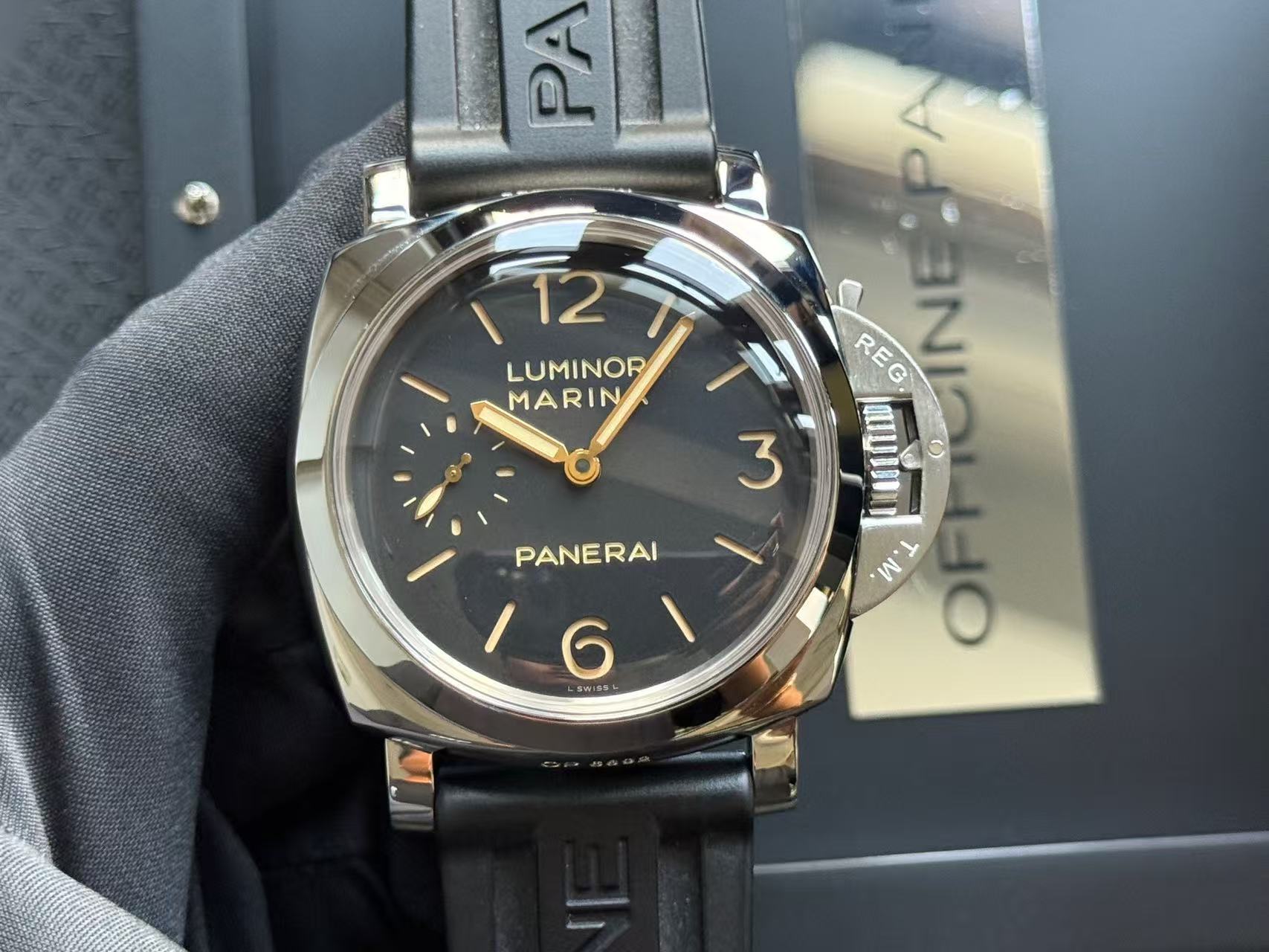 Panerai PAM00422