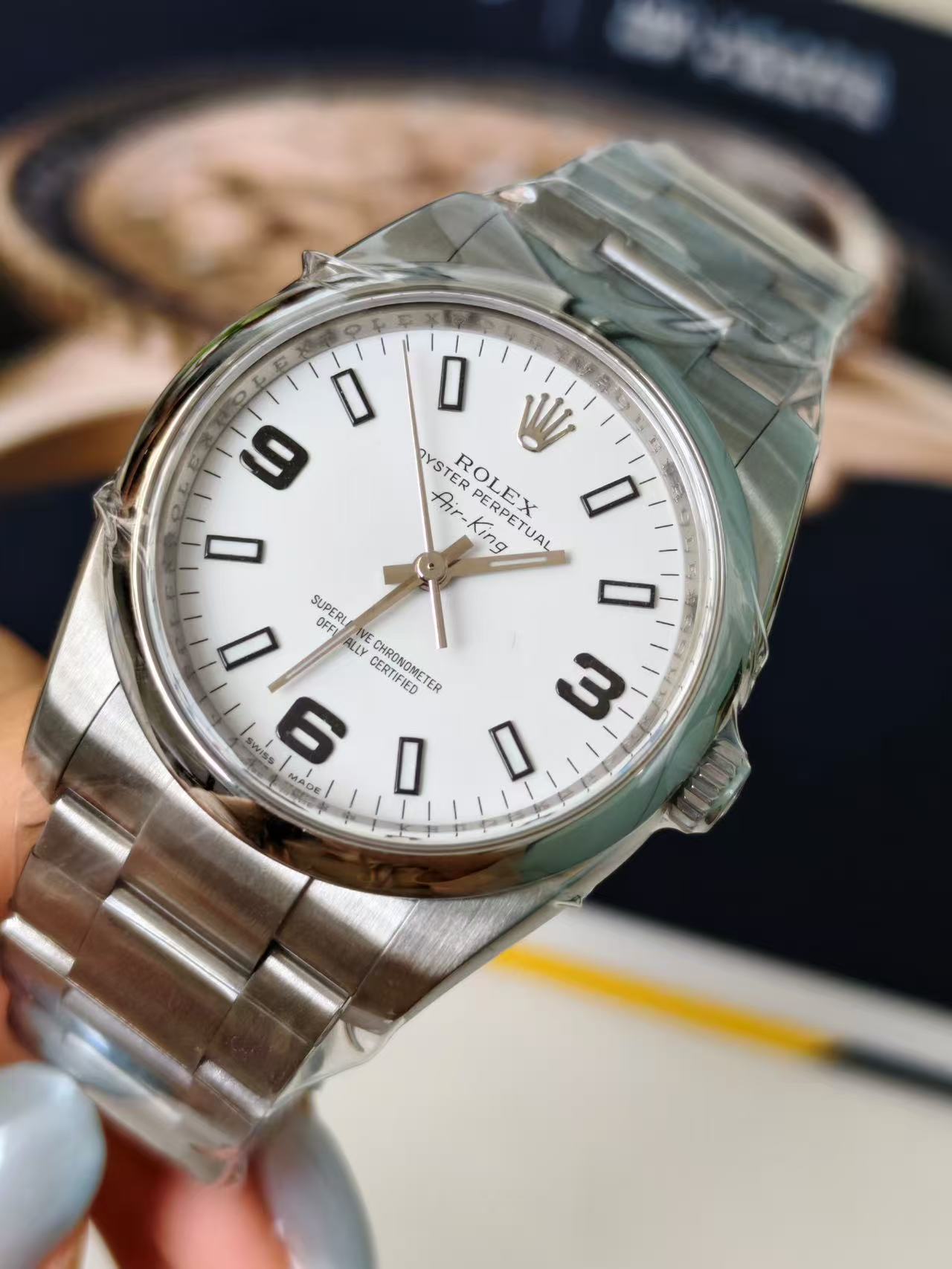 Rolex 114200White
