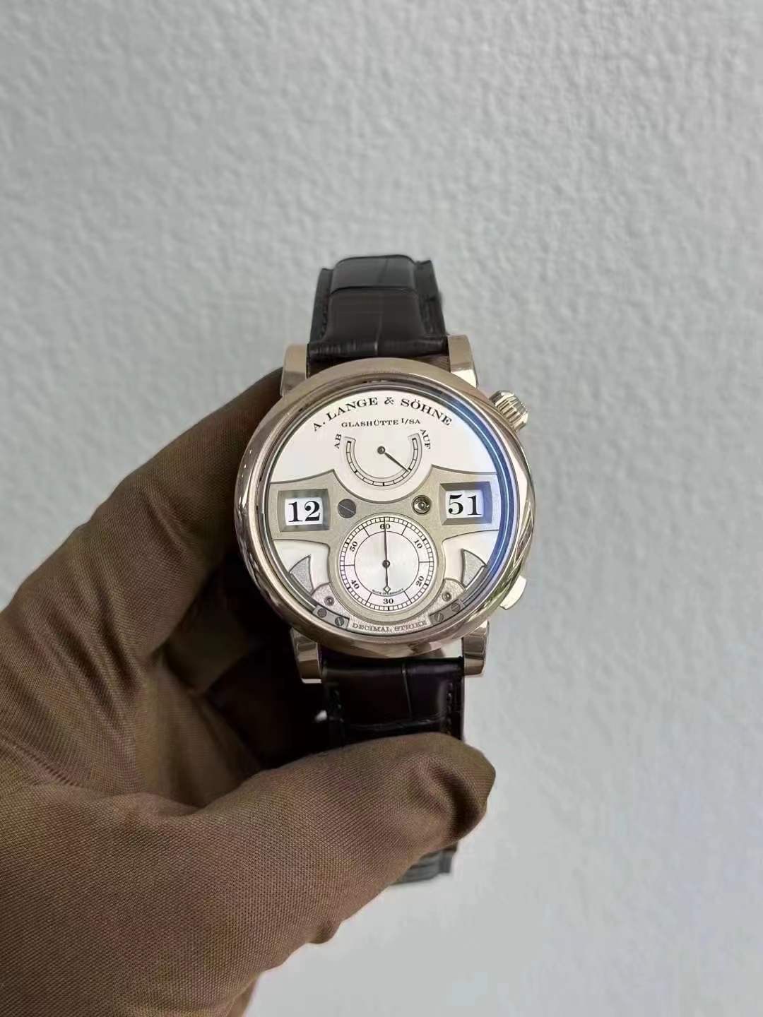 A. Lange & S&ouml;hne 143.050