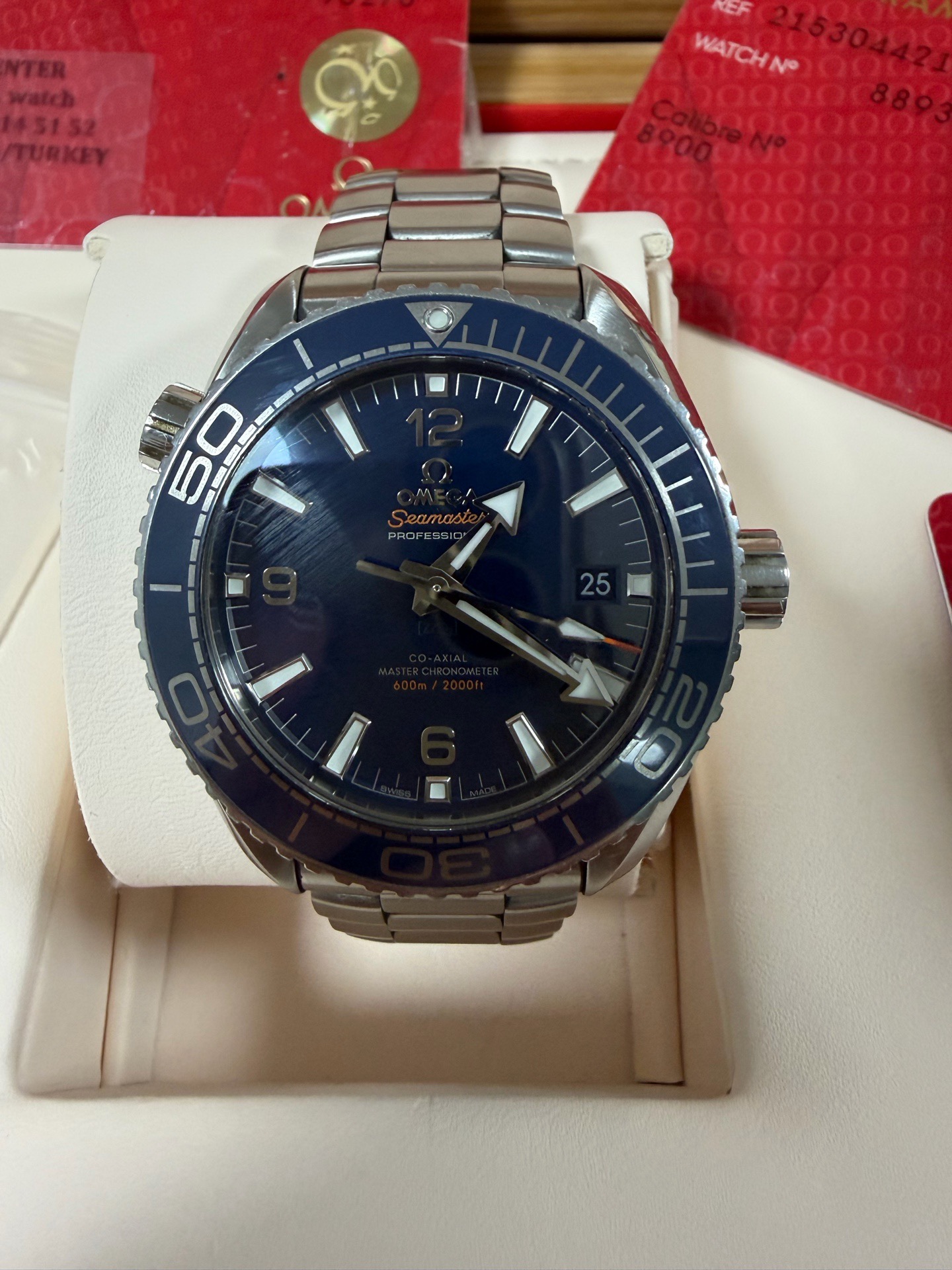 Omega 215.30.44.21.03.001