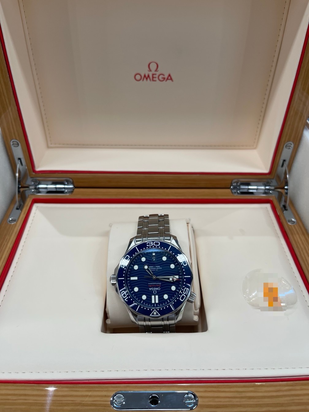 Omega 210.30.42.20.03.001