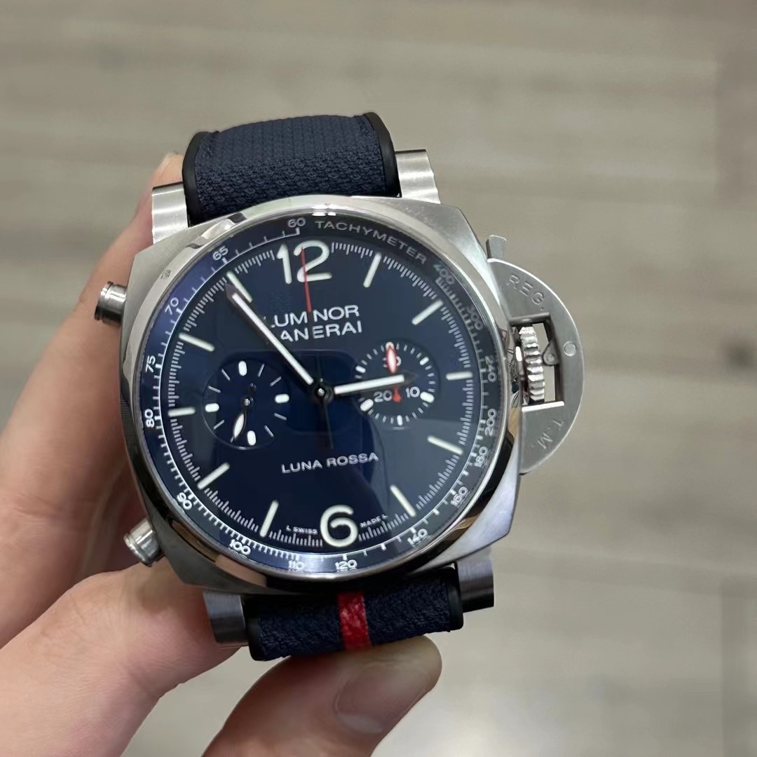 Panerai PAM01303