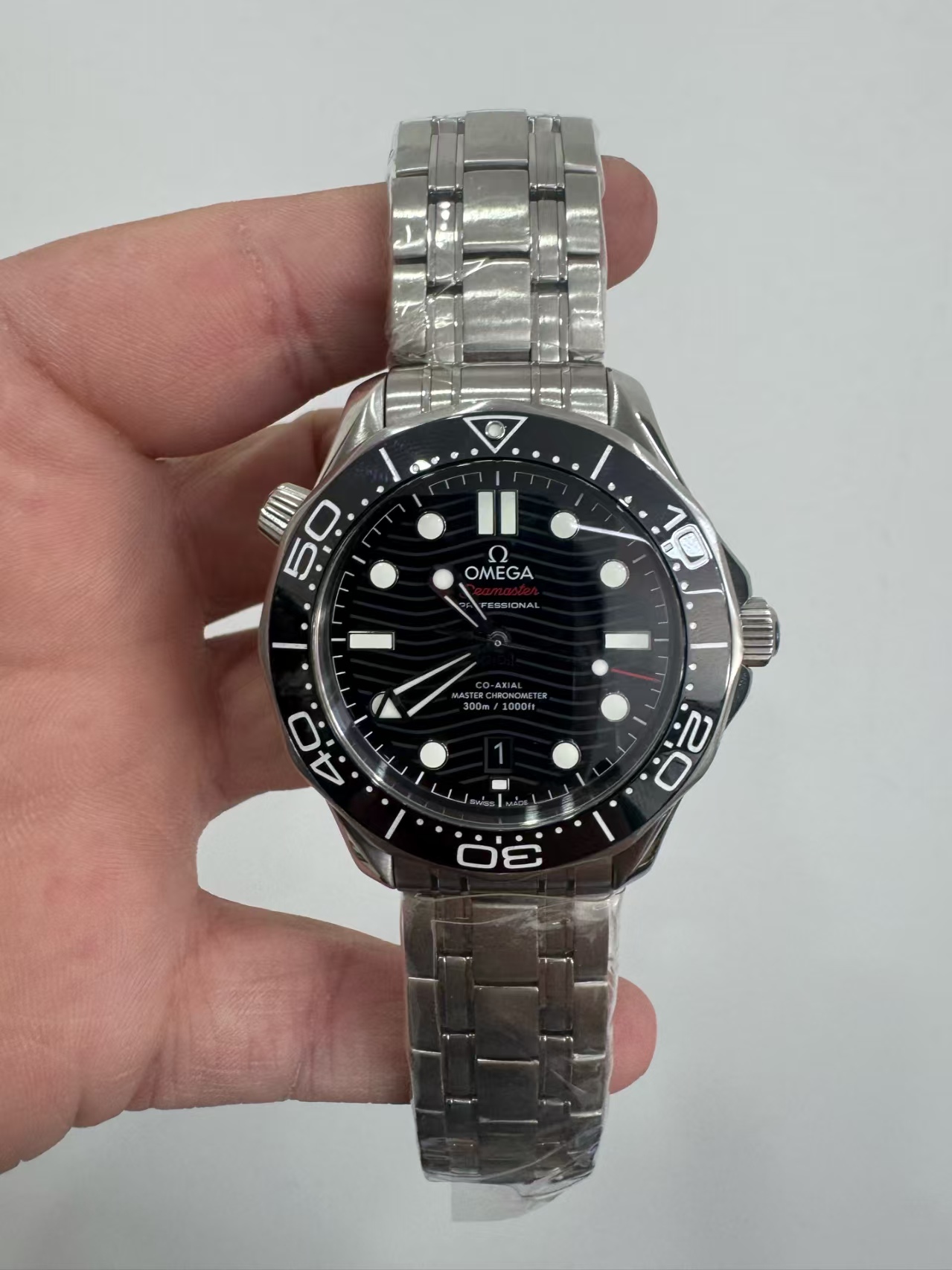Omega 210.30.42.20.01.001