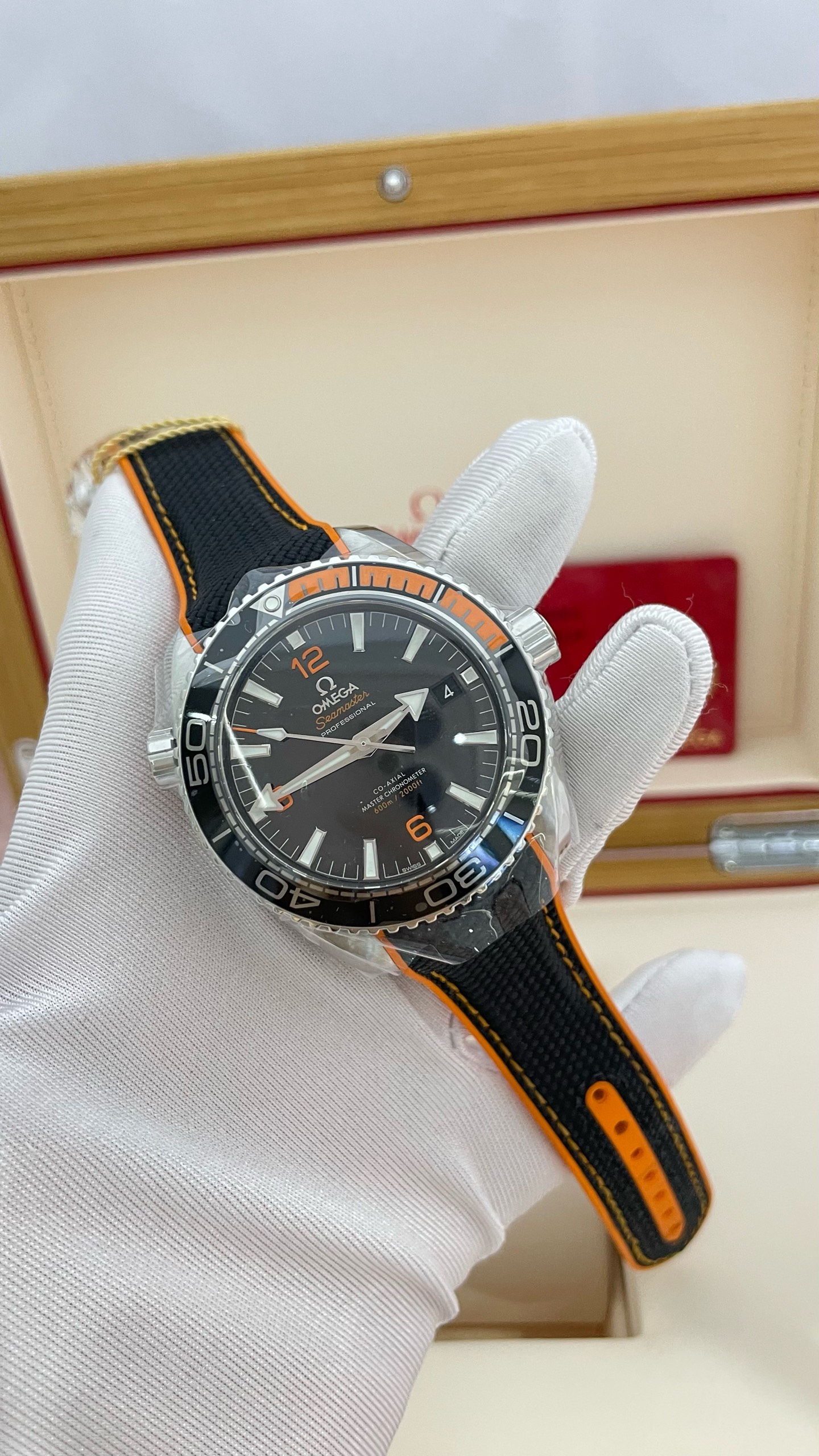 Omega 215.32.44.21.01.001
