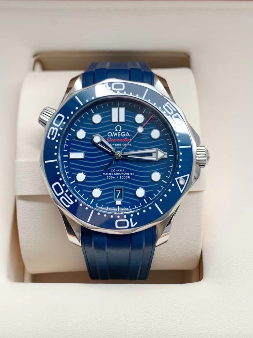 Omega 210.32.42.20.03.001
