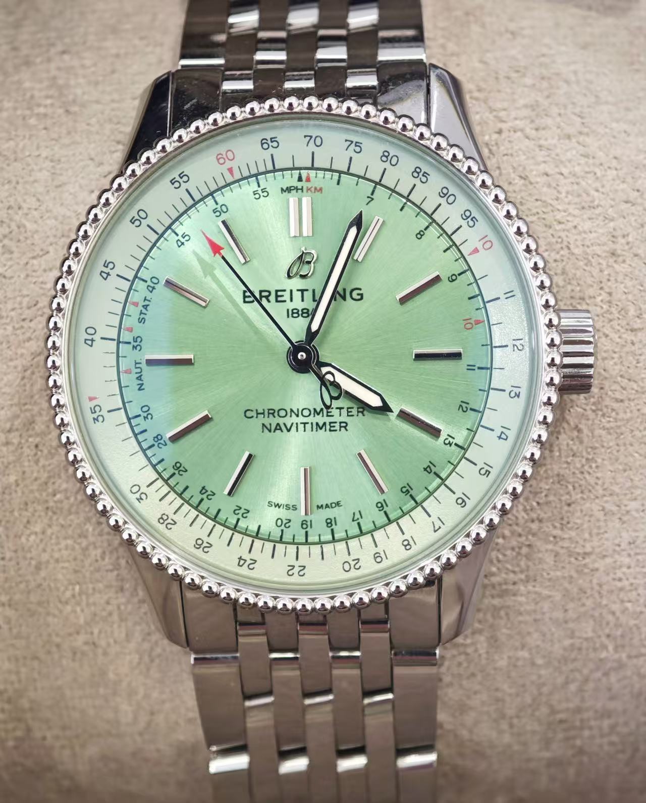 Breitling A17395361L1A1