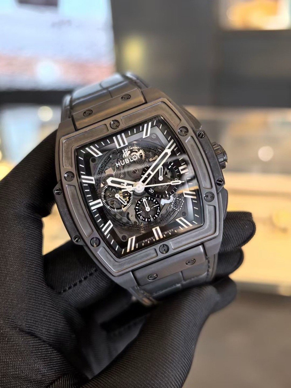 Hublot 601.CI.0120.LR.JPN16