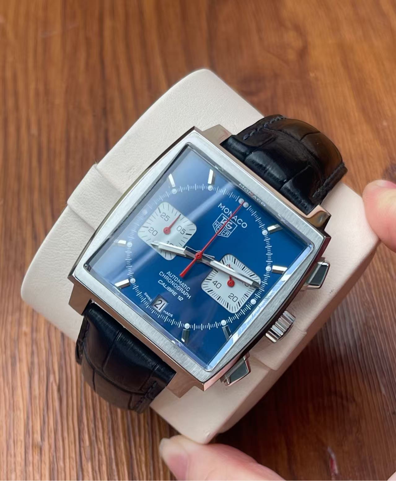 TAG Heuer CAW2111.FC6183