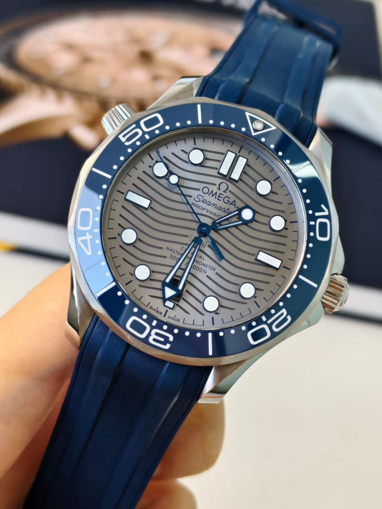 Omega 210.32.42.20.06.001