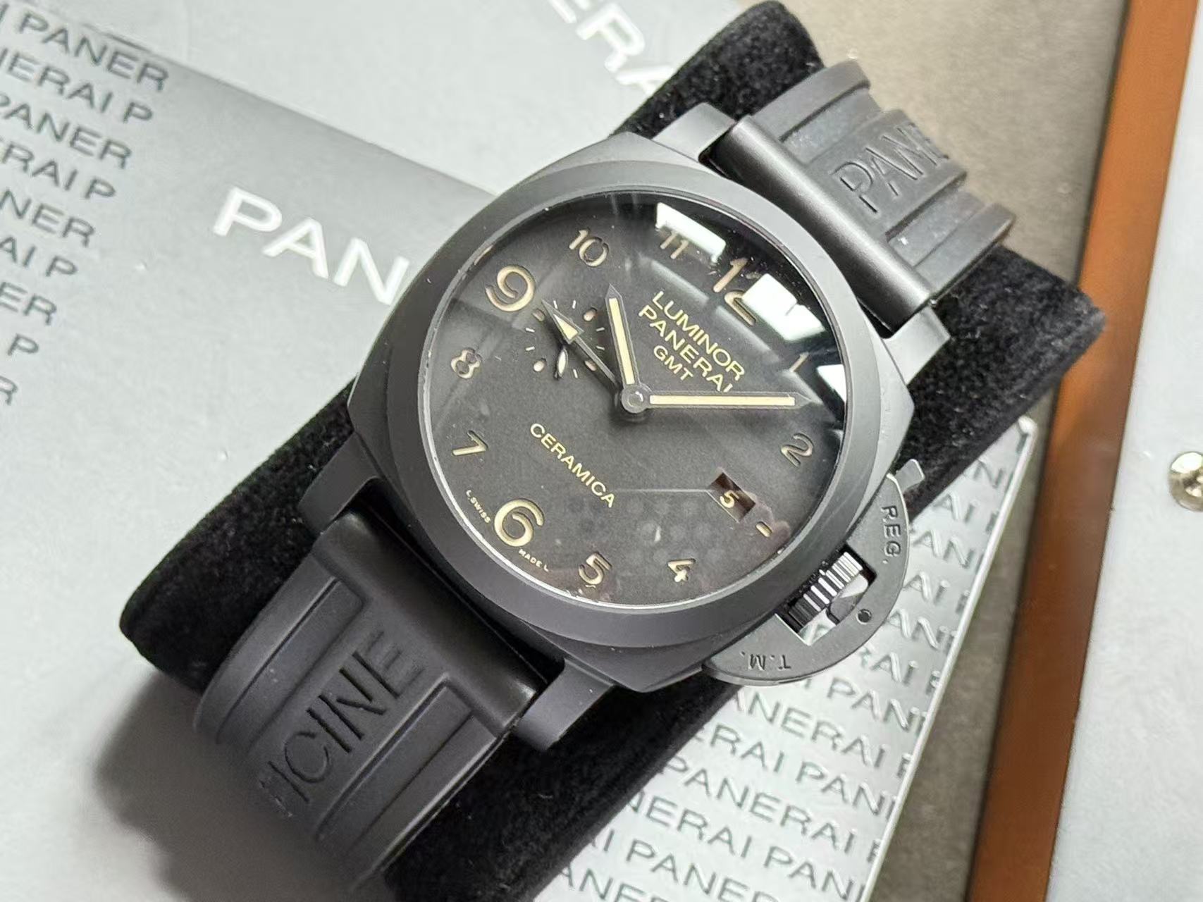 Panerai PAM00441