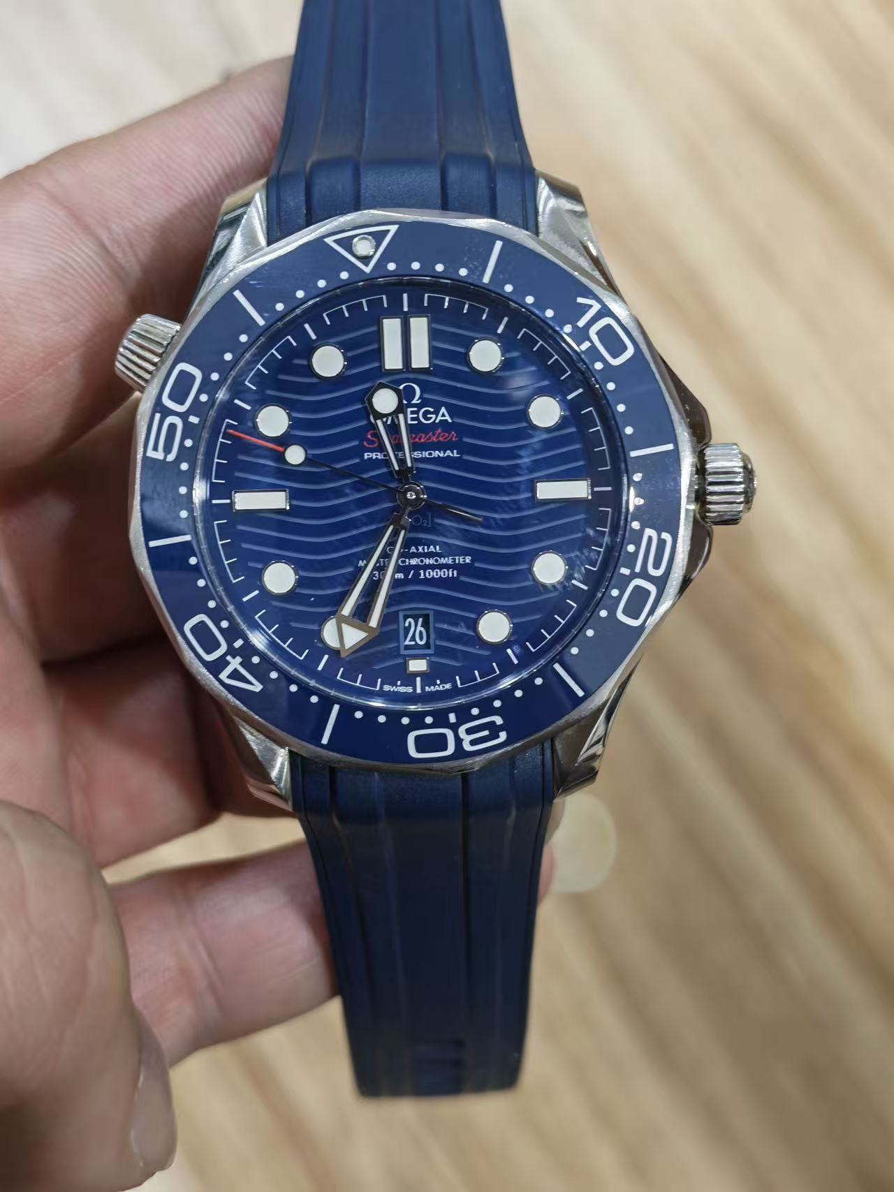 Omega 210.32.42.20.03.001
