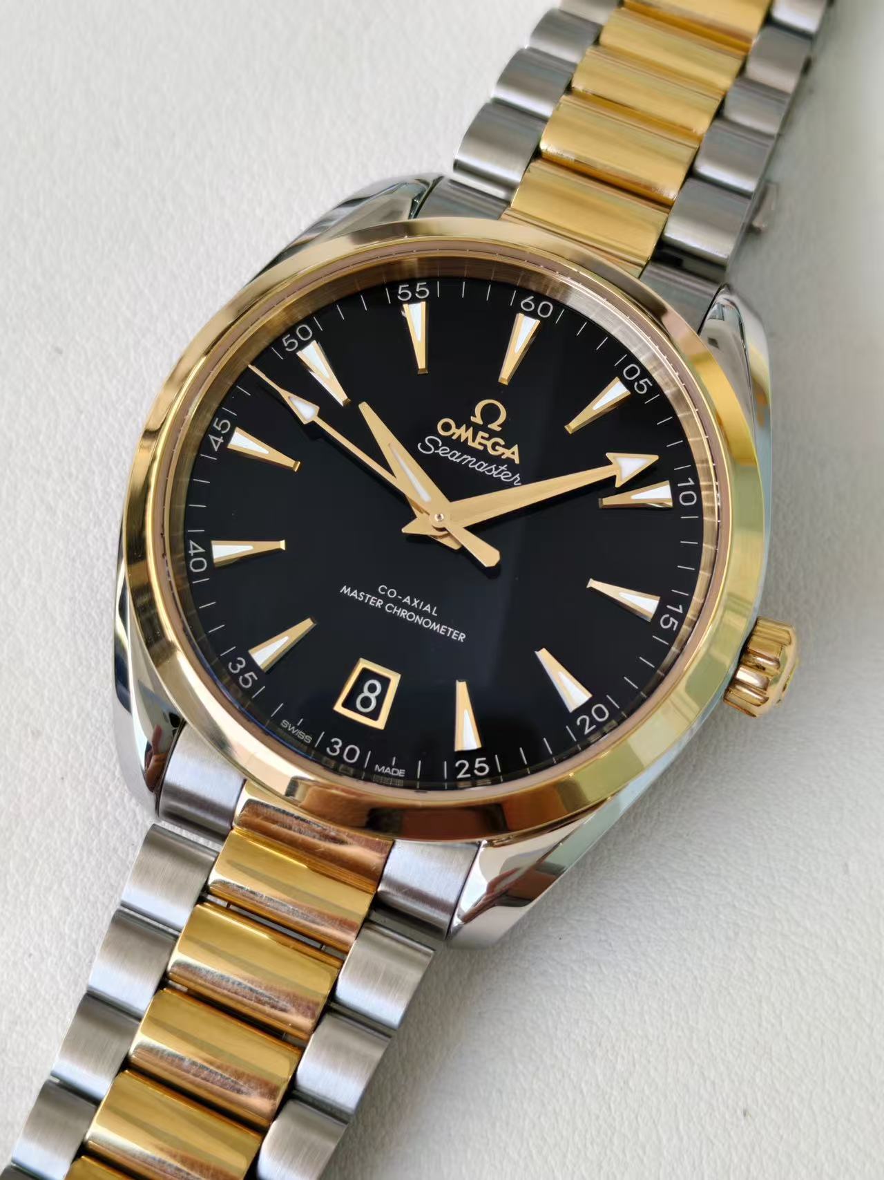 Omega 220.20.41.21.01.001