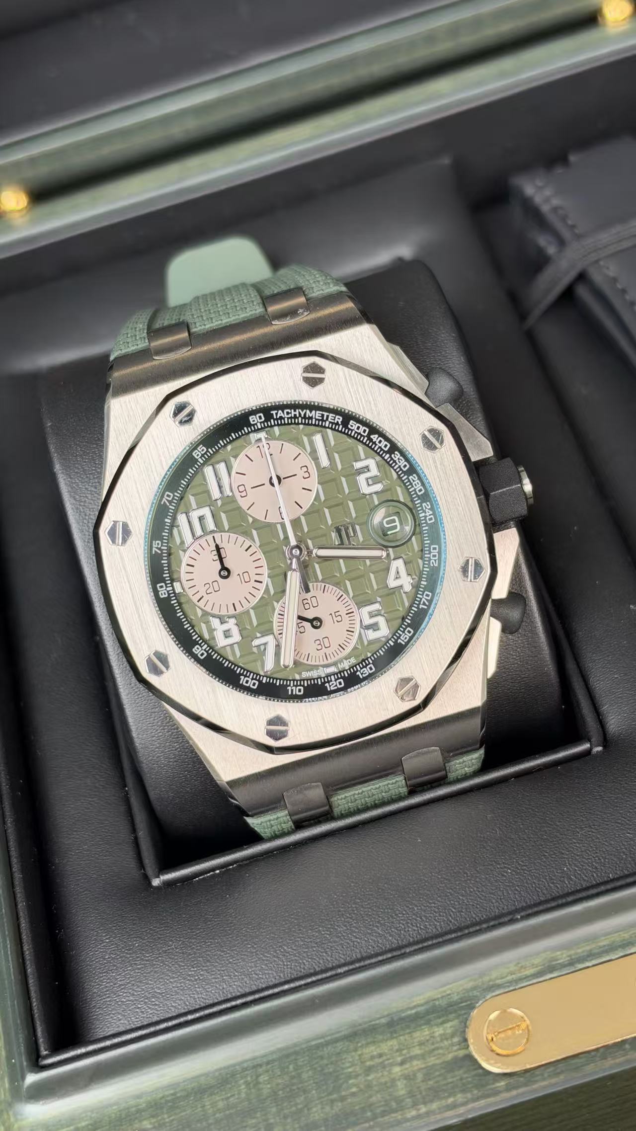Audemars Piguet 26238TI.OO.A056CA.01
