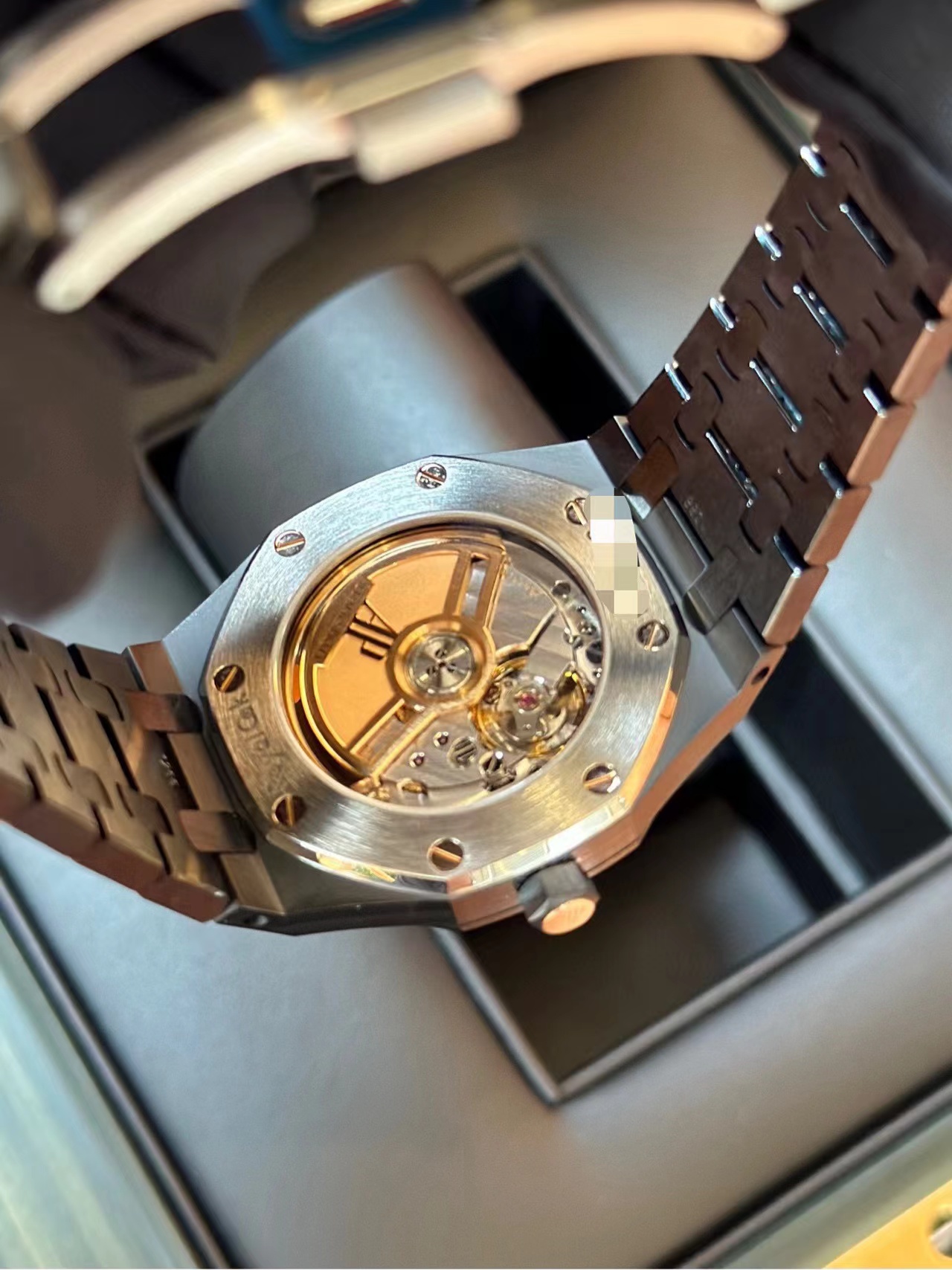 Audemars Piguet 77350CE.OO.1266CE.01 detail 5